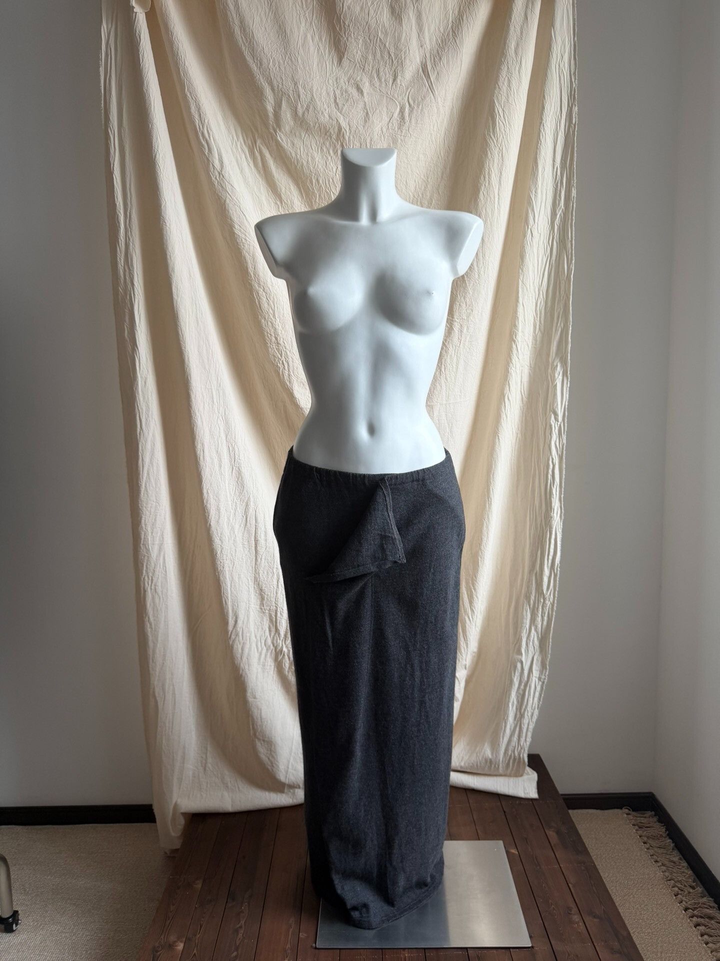 Yohji Yamamoto Y'sforliving Charcoal Wool Midi Skirt Size 42" / US 20 - 1 Thumbnail