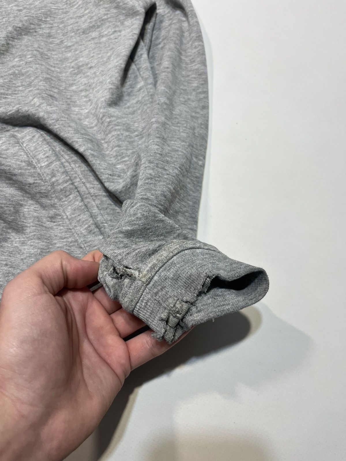 Nike Vintage Distressed Nike Zip Hoodie Size US M / EU 48-50 / 2 - 3 Thumbnail