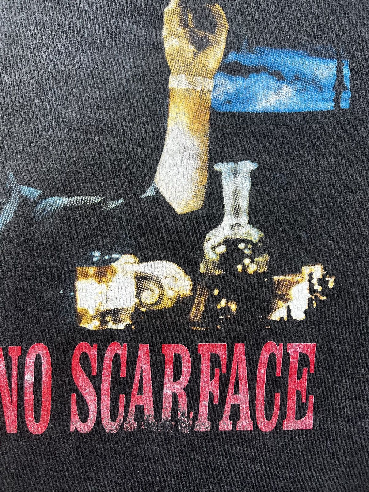 Vintage ‘90s Scarface Rap Tee Movie Shirt Chillin Like A Villain Size US L / EU 52-54 / 3 - 5 Thumbnail