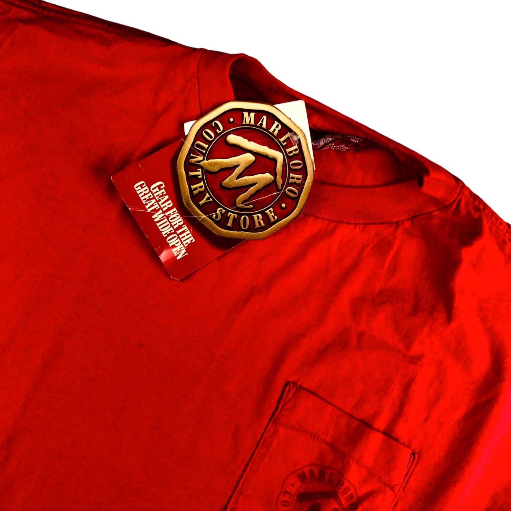 Marlboro VINTAGE Marlboro Men's Crewneck S/S Pocket T-Shirt Red One Size Size US M / EU 48-50 / 2 - 2 Thumbnail