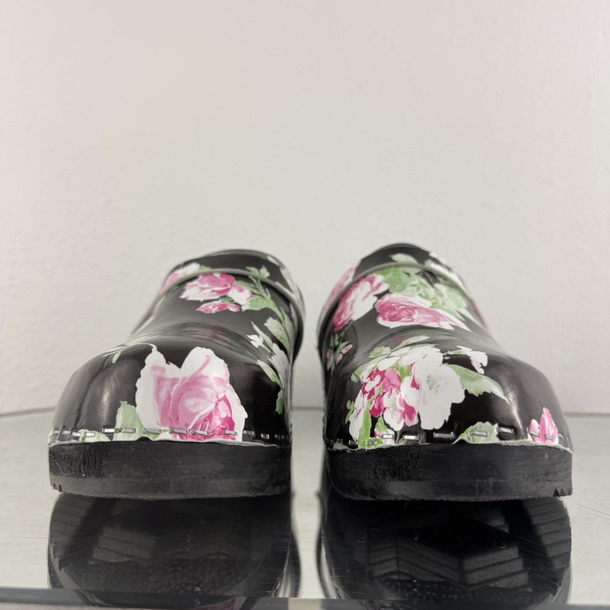 Other MOHEDA TOFFELN Black Leather Pink Rose Floral Swedish Clogs Size US 11 / IT 41 - 8 Thumbnail
