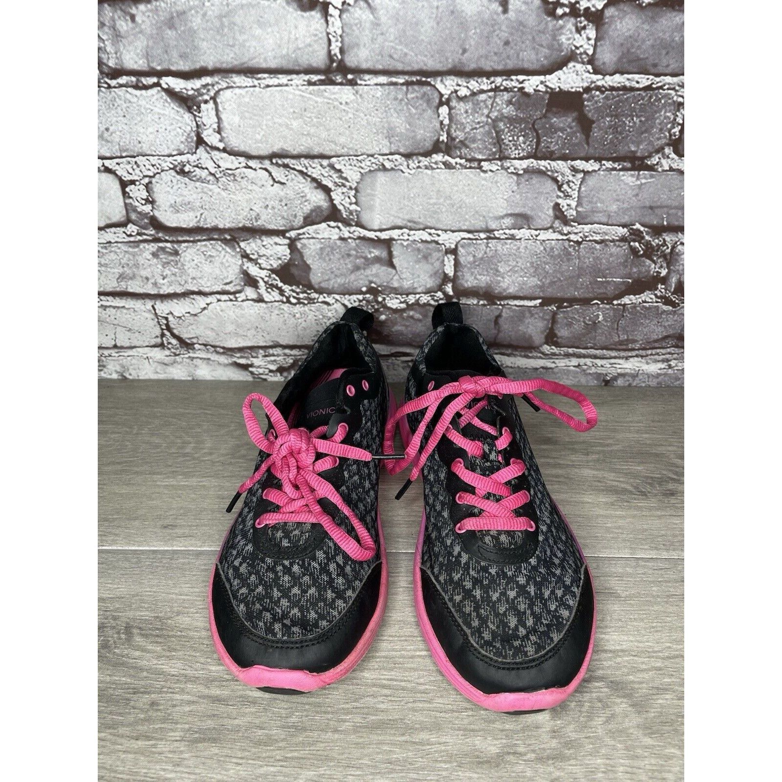 Other Vionic Python Black Pink Lace Up Comfort Athletic Sneakers W Size US 7.5 / IT 37.5 - 14 Thumbnail