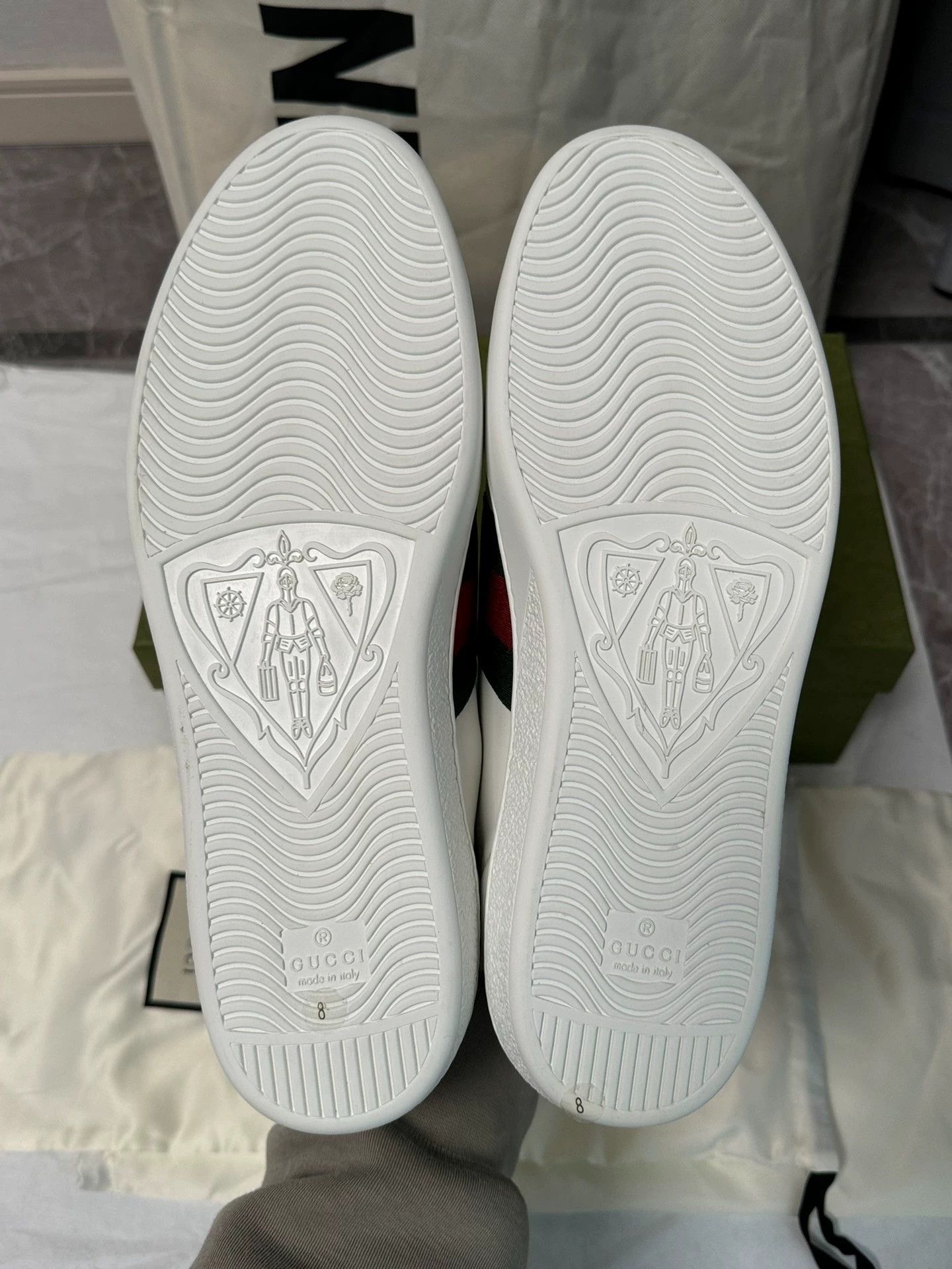 Gucci Gucci ACE white star low-top sneakers 42 Size US 9 / EU 42 - 6 Thumbnail
