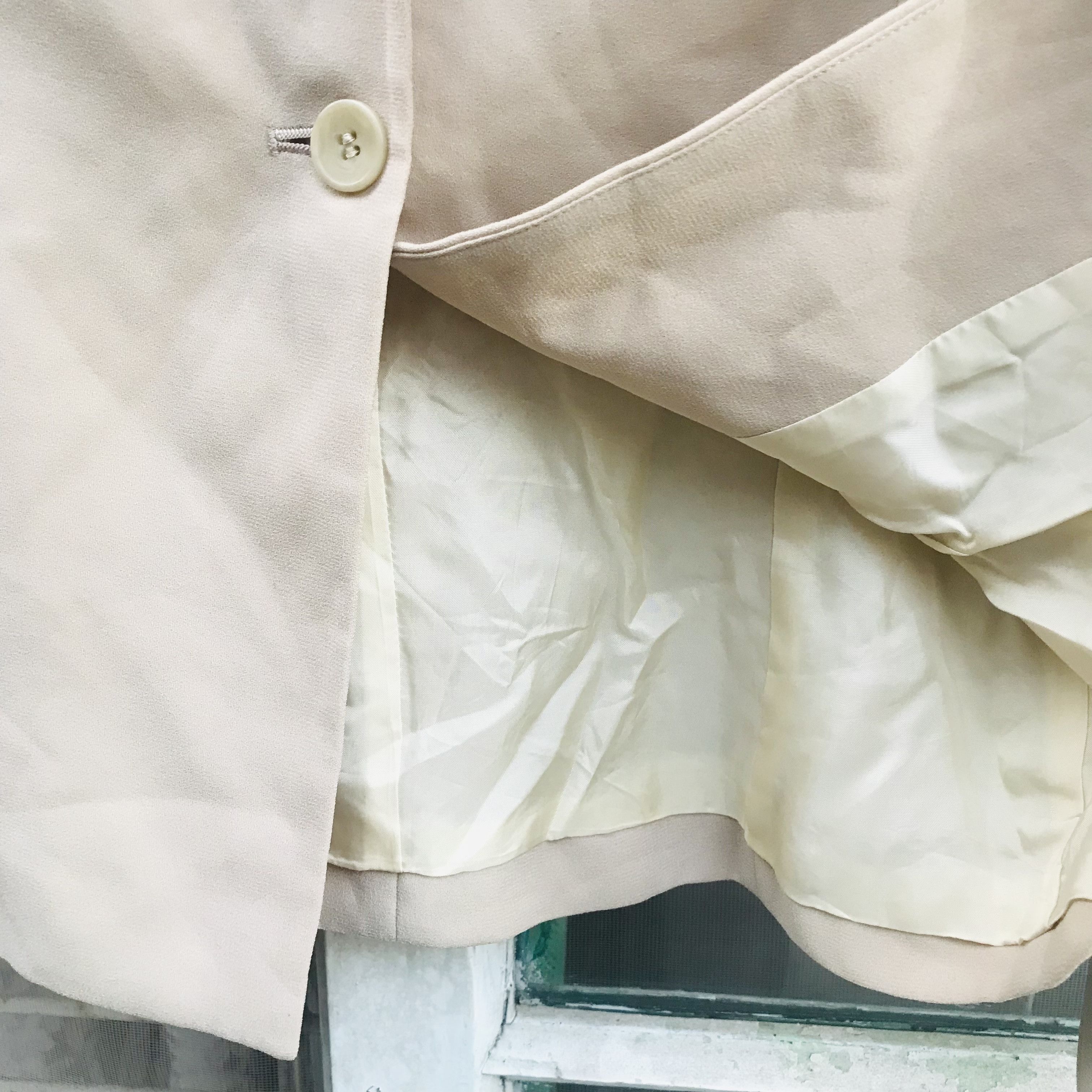 Le Grande Bleu (L.G.B.) × Vintage Vintage Ketty Ethereal Silk Blazer Size M / US 6-8 / IT 42-44 - 4 Thumbnail