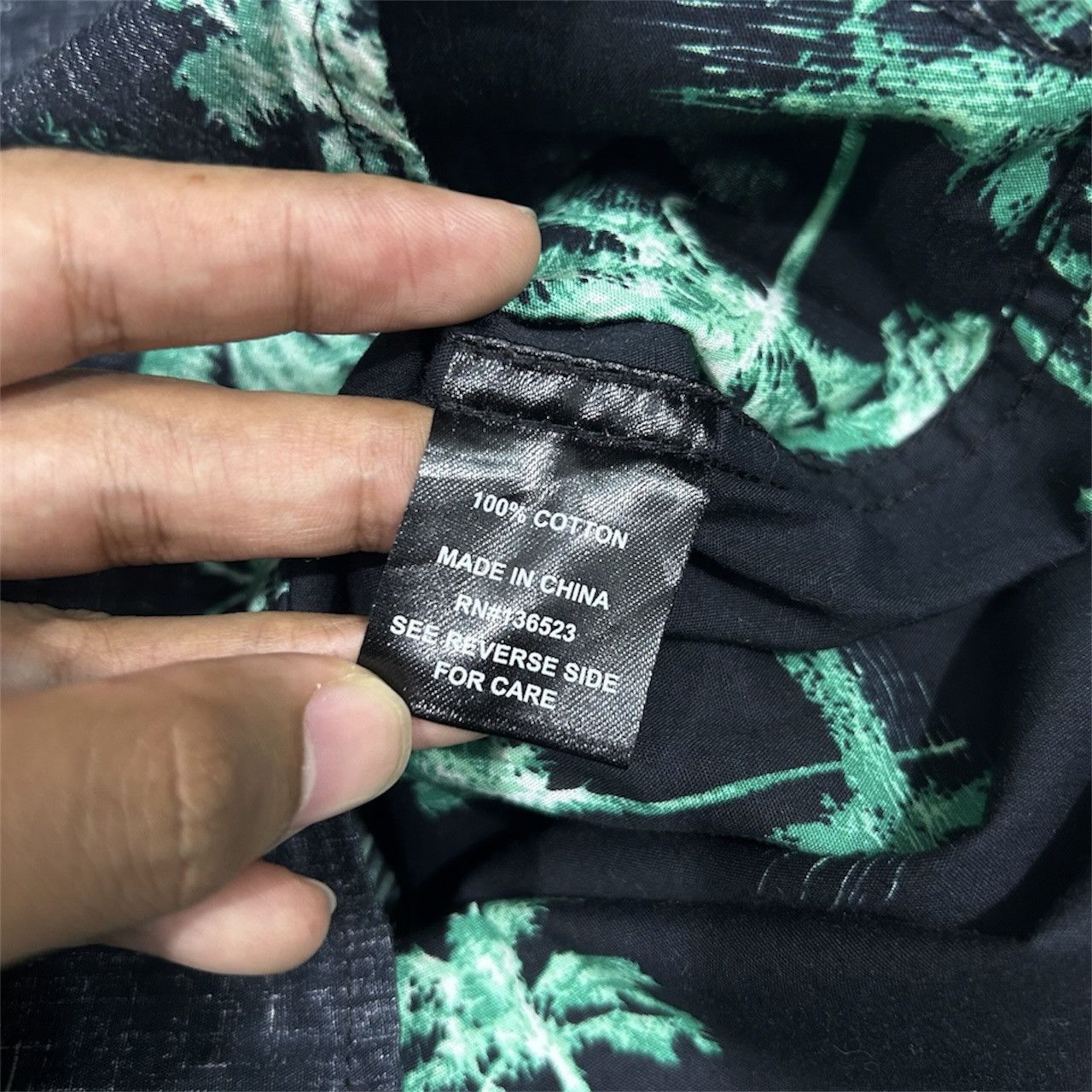 Other Palm Tree Abstract Motif Hawaii Shirt Size US XL / EU 56 / 4 - 5 Thumbnail