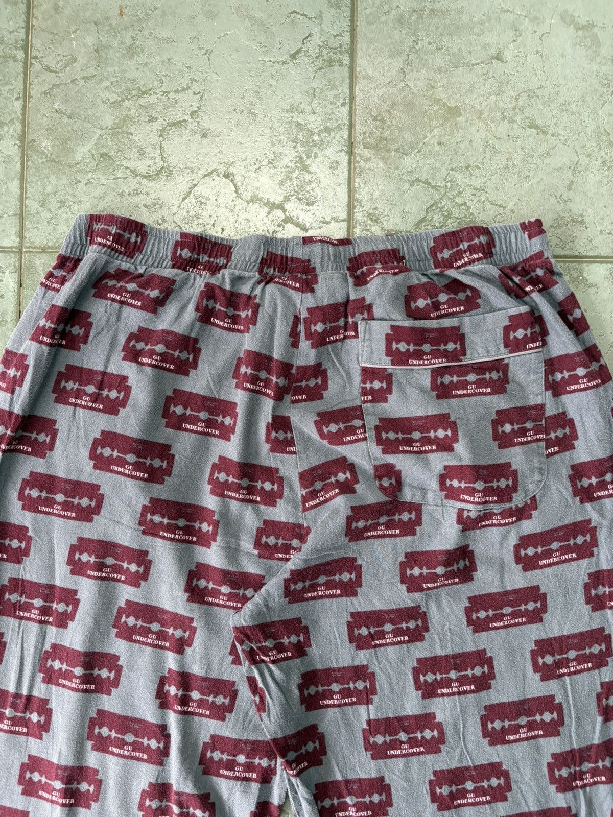 GU × Jun Takahashi × Undercover UNDERCOVER X GU FW21 Collection Release Pants Only Size US 34 / EU 50 - 7 Thumbnail