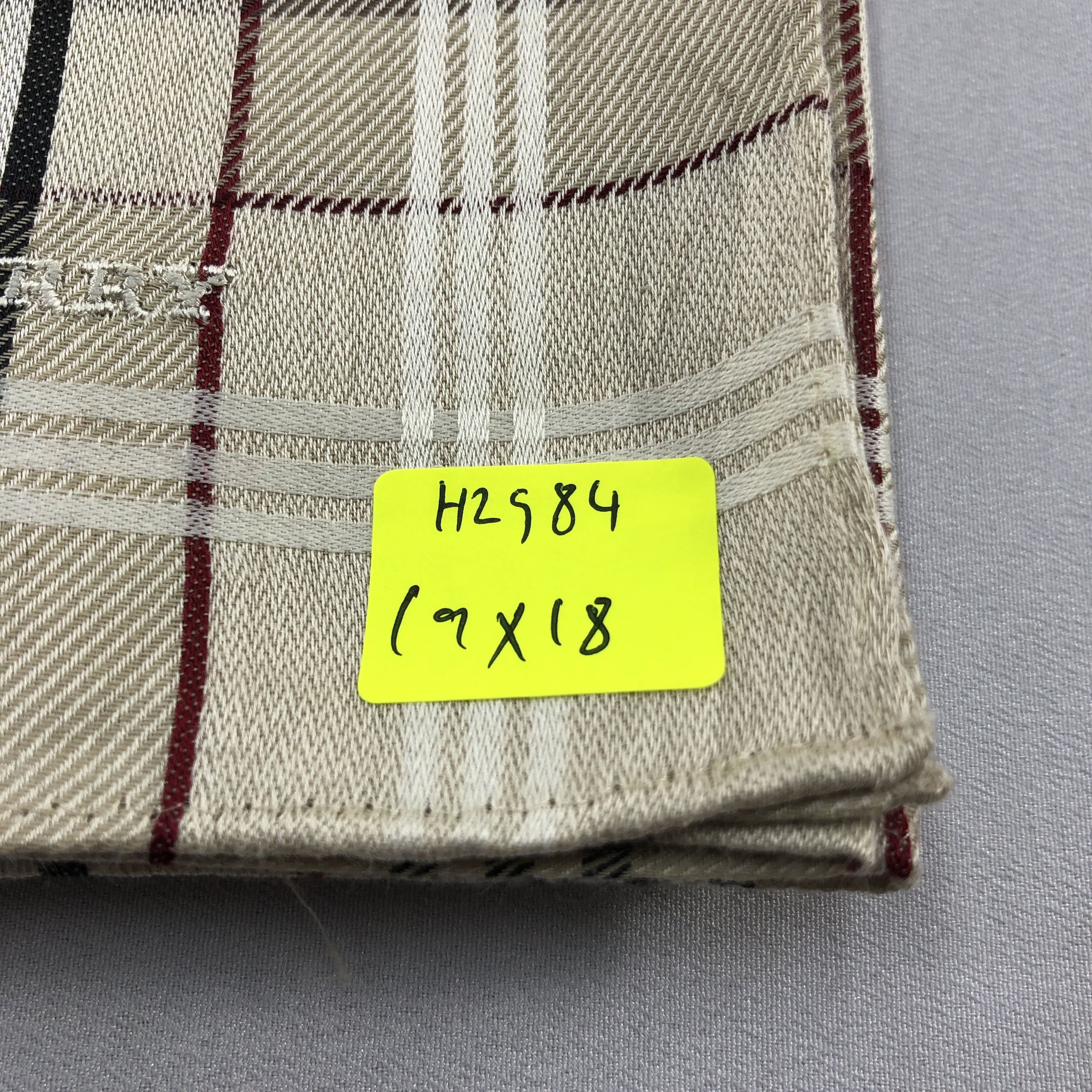 Burberry Burberry Nova Check Handkerchief Neckerchief Bandana H2984 Size ONE SIZE - 6 Thumbnail