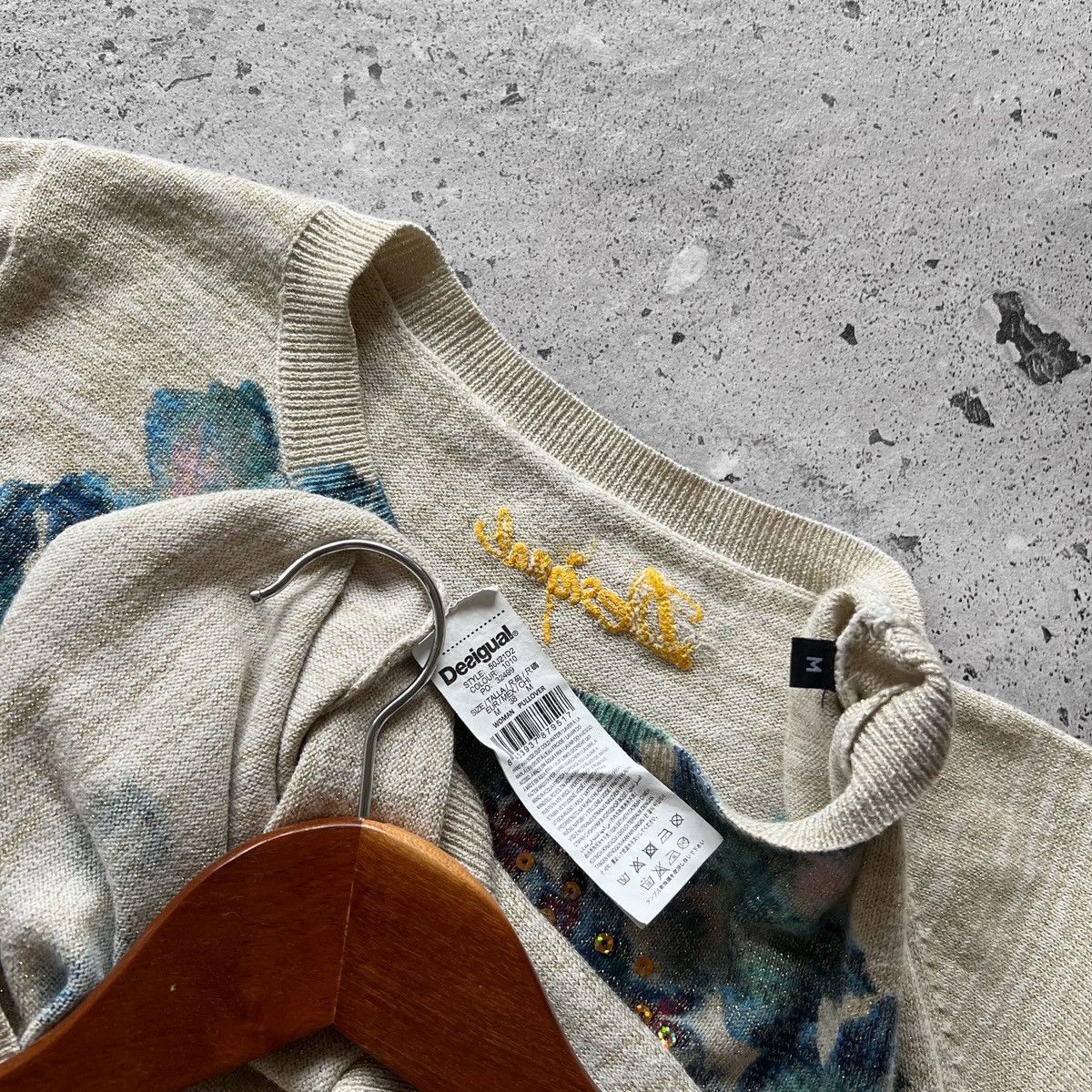 Designer × Desigual Desigual Womens Beige LS Pullover Shirt Graphic Print Size M / US 6-8 / IT 42-44 - 3 Thumbnail