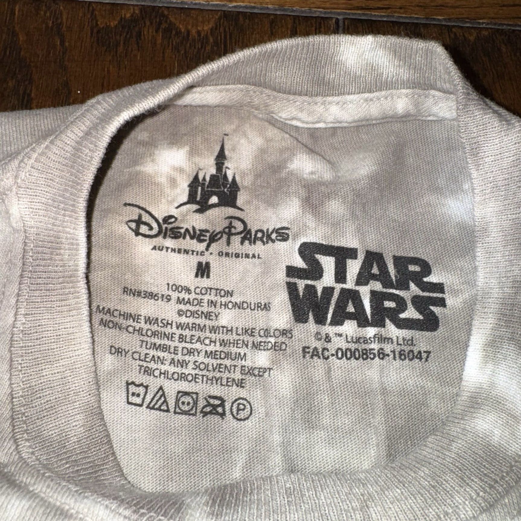 Star Wars Disney Parks Star Wars Millennium Falcon Art Tie Dye T-Shirt Size Medium Size US M / EU 48-50 / 2 - 3 Thumbnail
