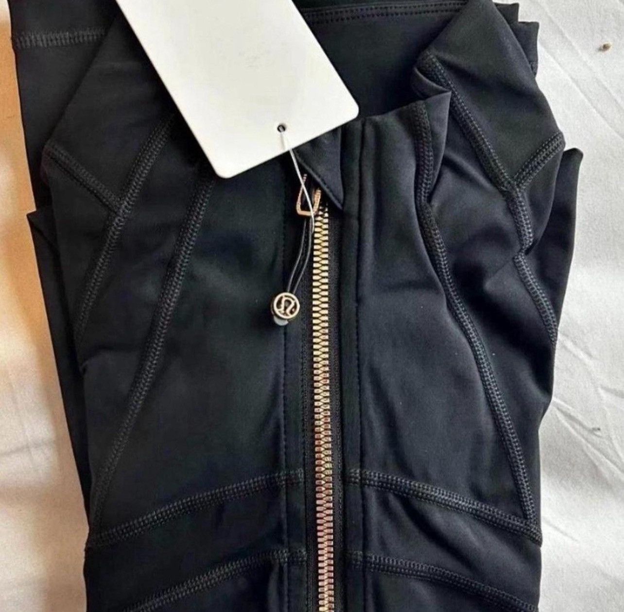Lululemon Lululmon top Size S / US 4 / IT 40 - 2 Thumbnail