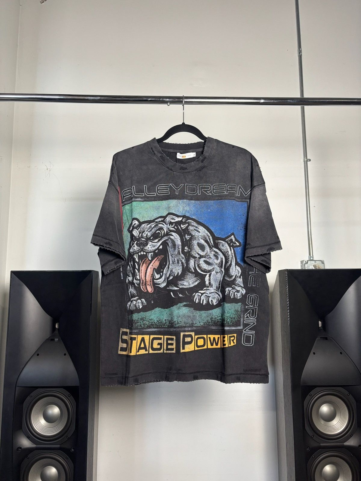 Vale Vale Lives Forever Big Stage T-Shirt Size US XL / EU 56 / 4 - 1 Thumbnail