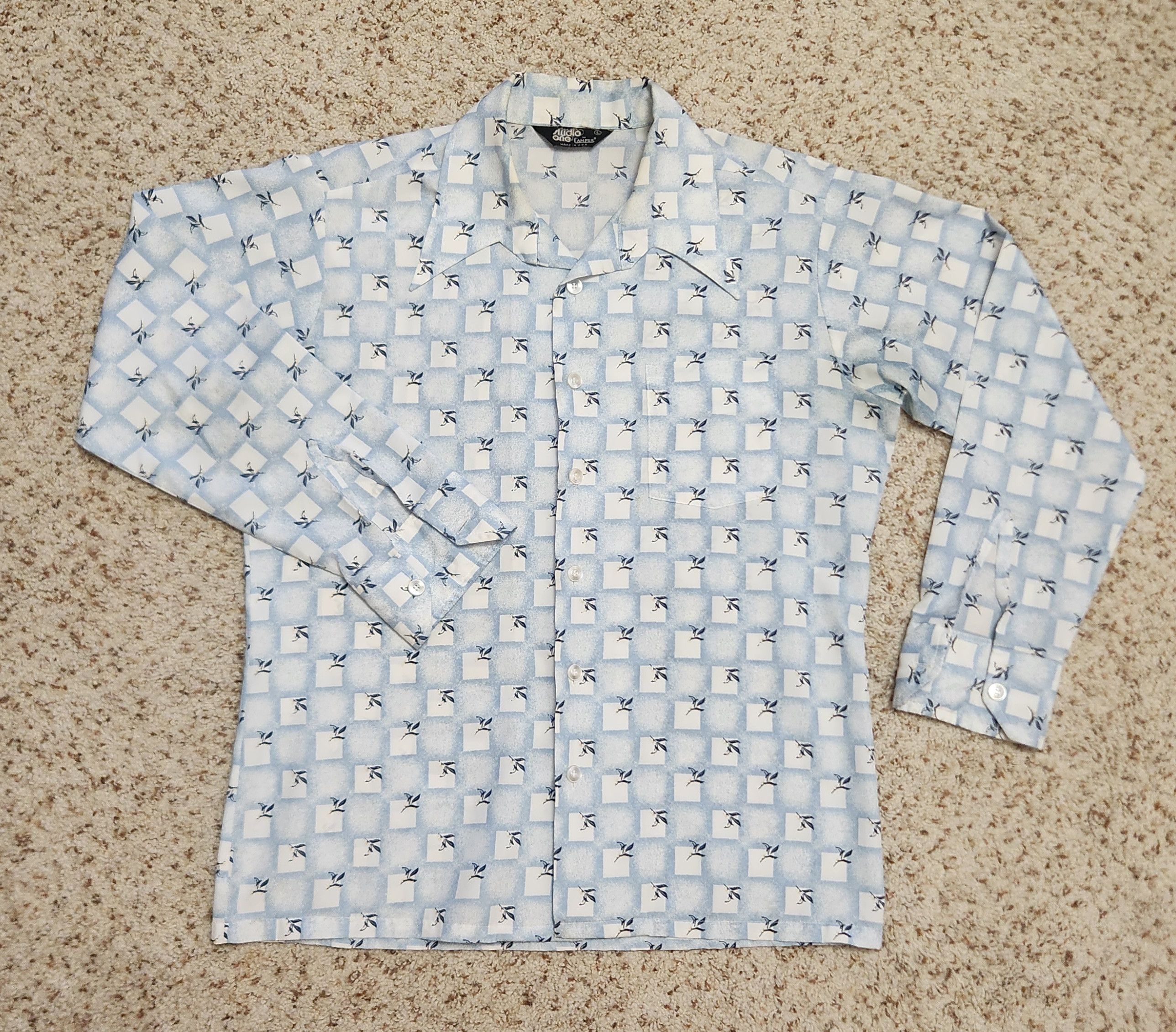 Vintage men's disco shirt L vintage 1970s nylon blue white Size US L / EU 52-54 / 3 - 8 Thumbnail