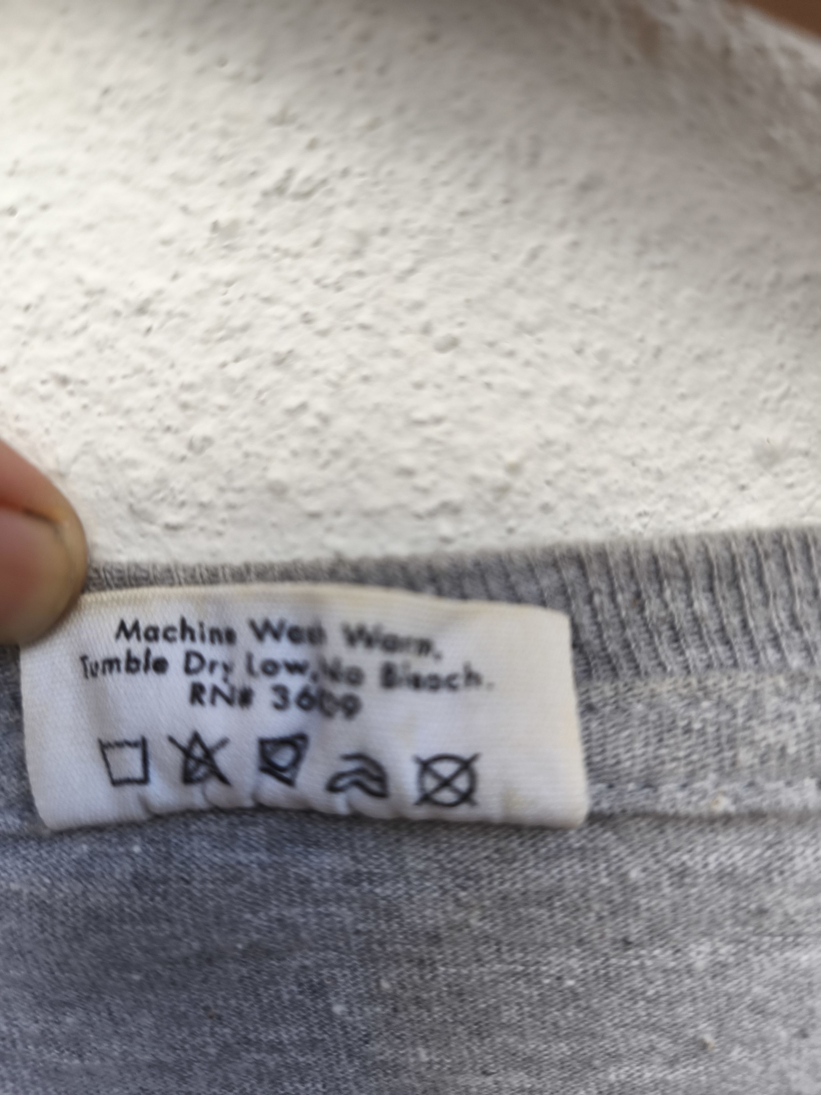 Calvin Klein 🔥 Vintage 90s Vintage Calvin Klein t shirt Size US L / EU 52-54 / 3 - 5 Thumbnail