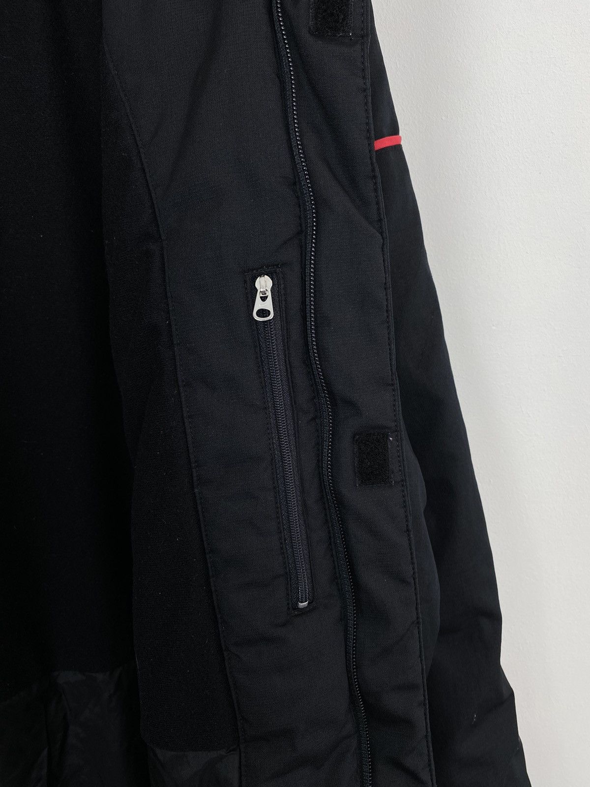 Vintage Nike Manchester United Football Jacket Coat Size L Black Top Size US L / EU 52-54 / 3 - 9 Thumbnail