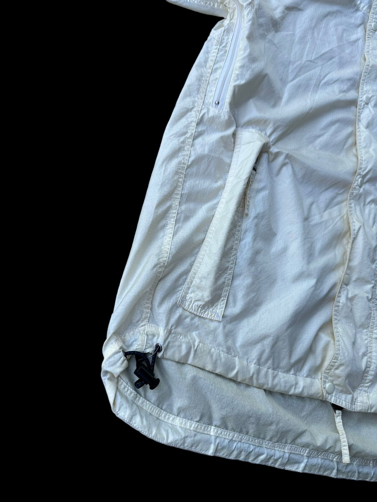 The North Face The north face windbreaker jacket hoodie Size US L / EU 52-54 / 3 - 5 Thumbnail