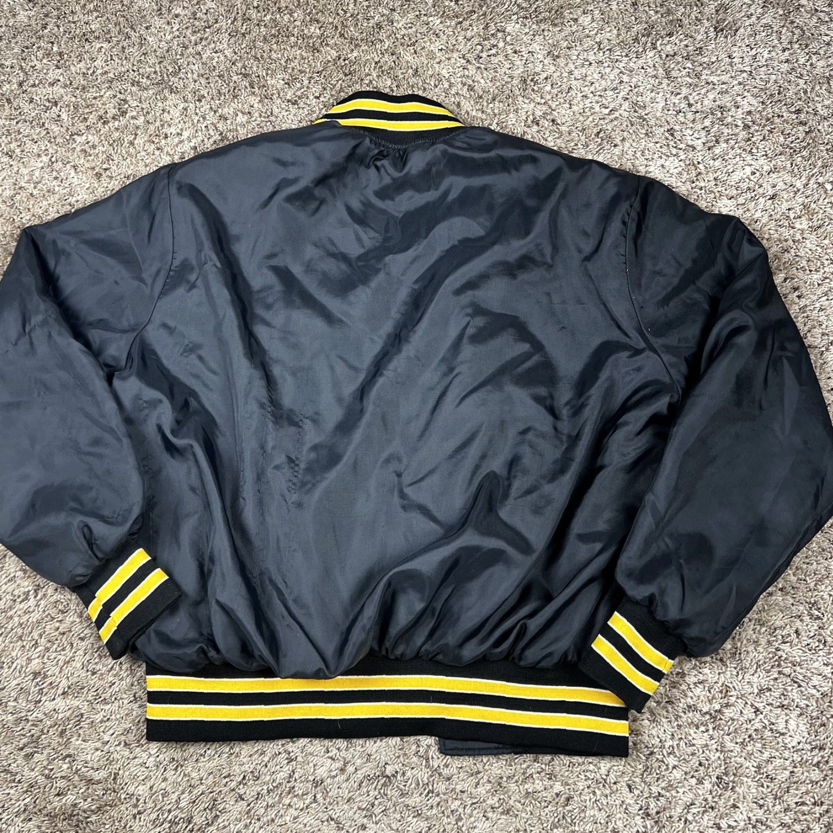 Holloway VINTAGE Holloway 90s Bomber Jacket Black L Size US L / EU 52-54 / 3 - 3 Thumbnail