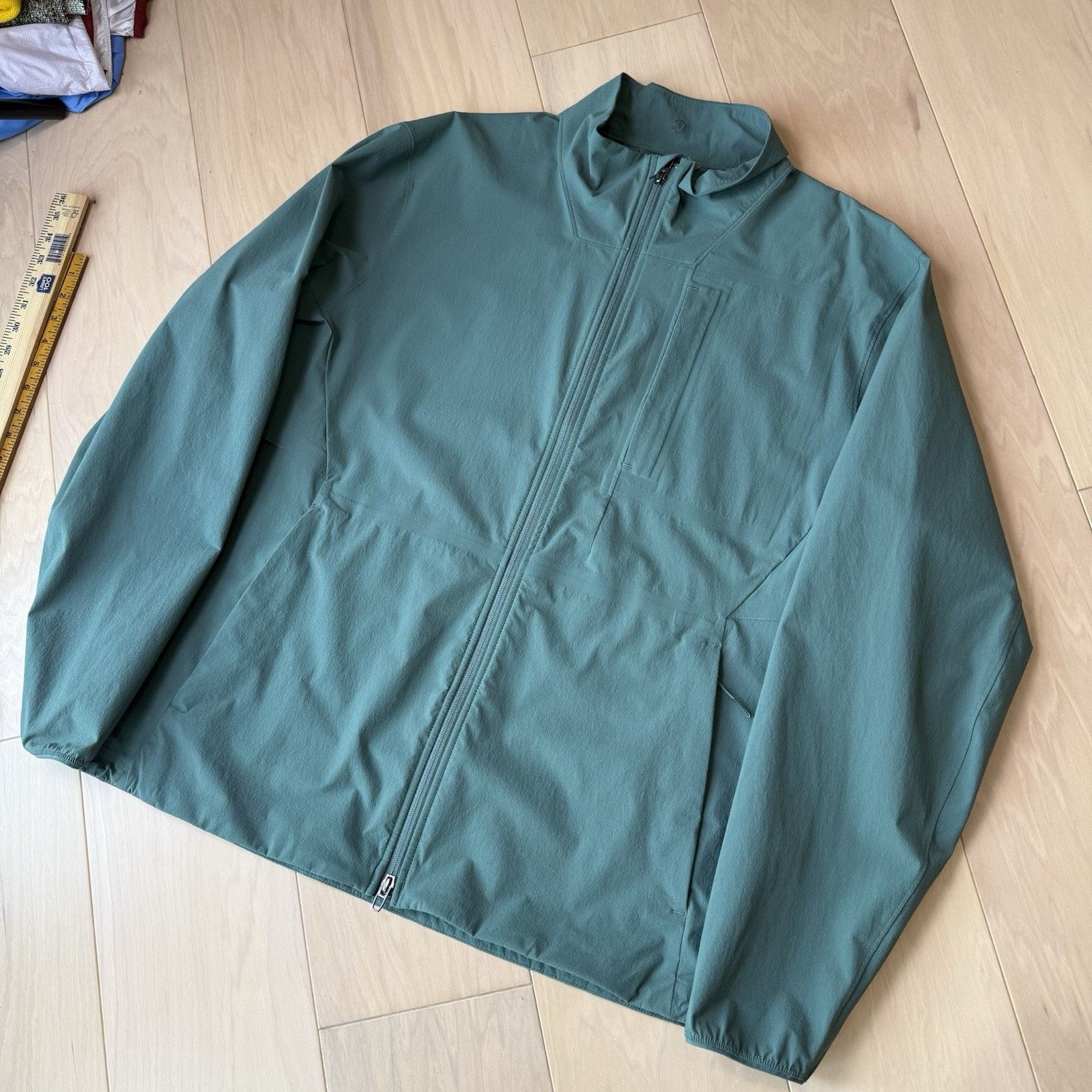 Lululemon Lululemon Sojourn Jacket 2XL Green Full Zip Lightweight Size US XXL / EU 58 / 5 - 10 Thumbnail