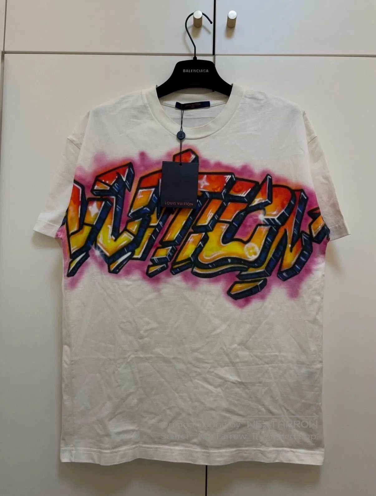 Louis Vuitton louis vuitton graffiti short sleeve t. Size US M / EU 48-50 / 2 - 1 Thumbnail