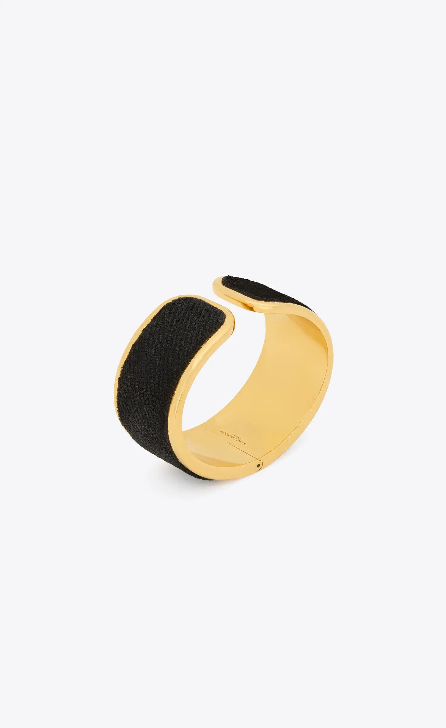 Saint Laurent Paris o1s1wg110325 Size: M / 770484 Soft Cuff in Velvet And Metal Size ONE SIZE - 1 Thumbnail