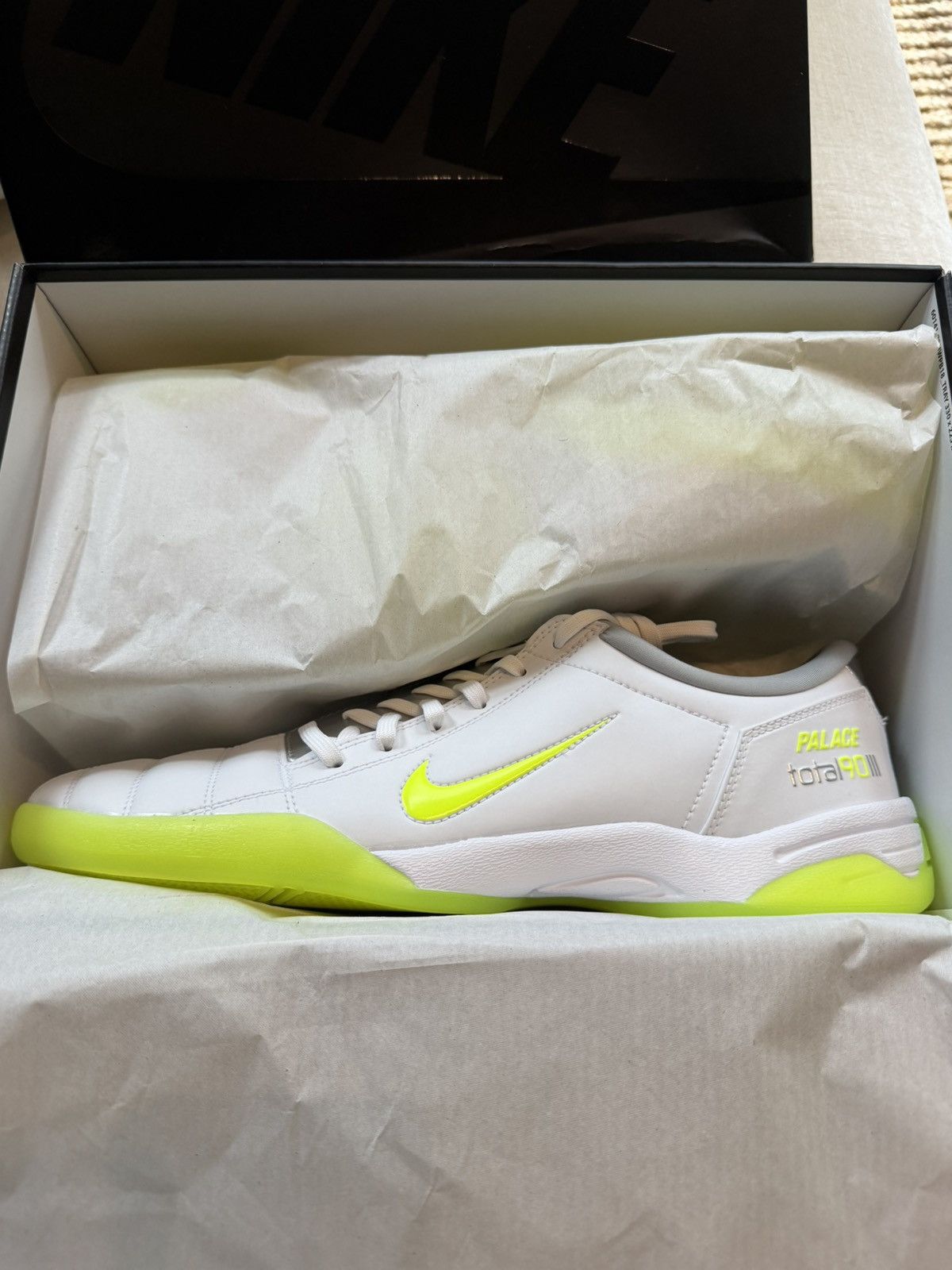 Nike Nike x Palace Total 90 3 Volt Size US 12.5 / EU 45-46 - 10 Thumbnail