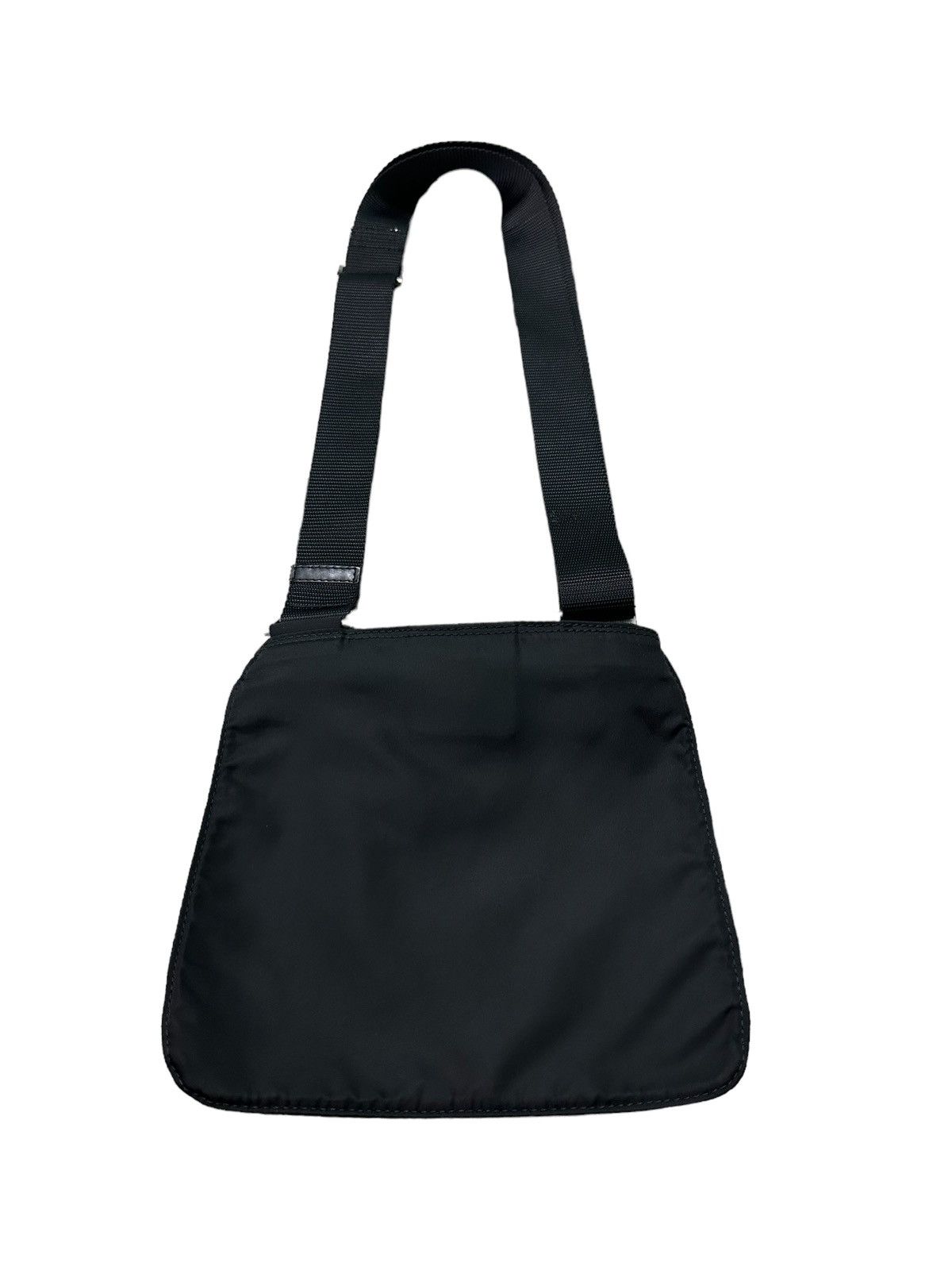 Prada AUTHENTIC VINTAGE PRADA B7372 BLACK NYLON CROSSBODY BAG Size ONE SIZE - 3 Thumbnail