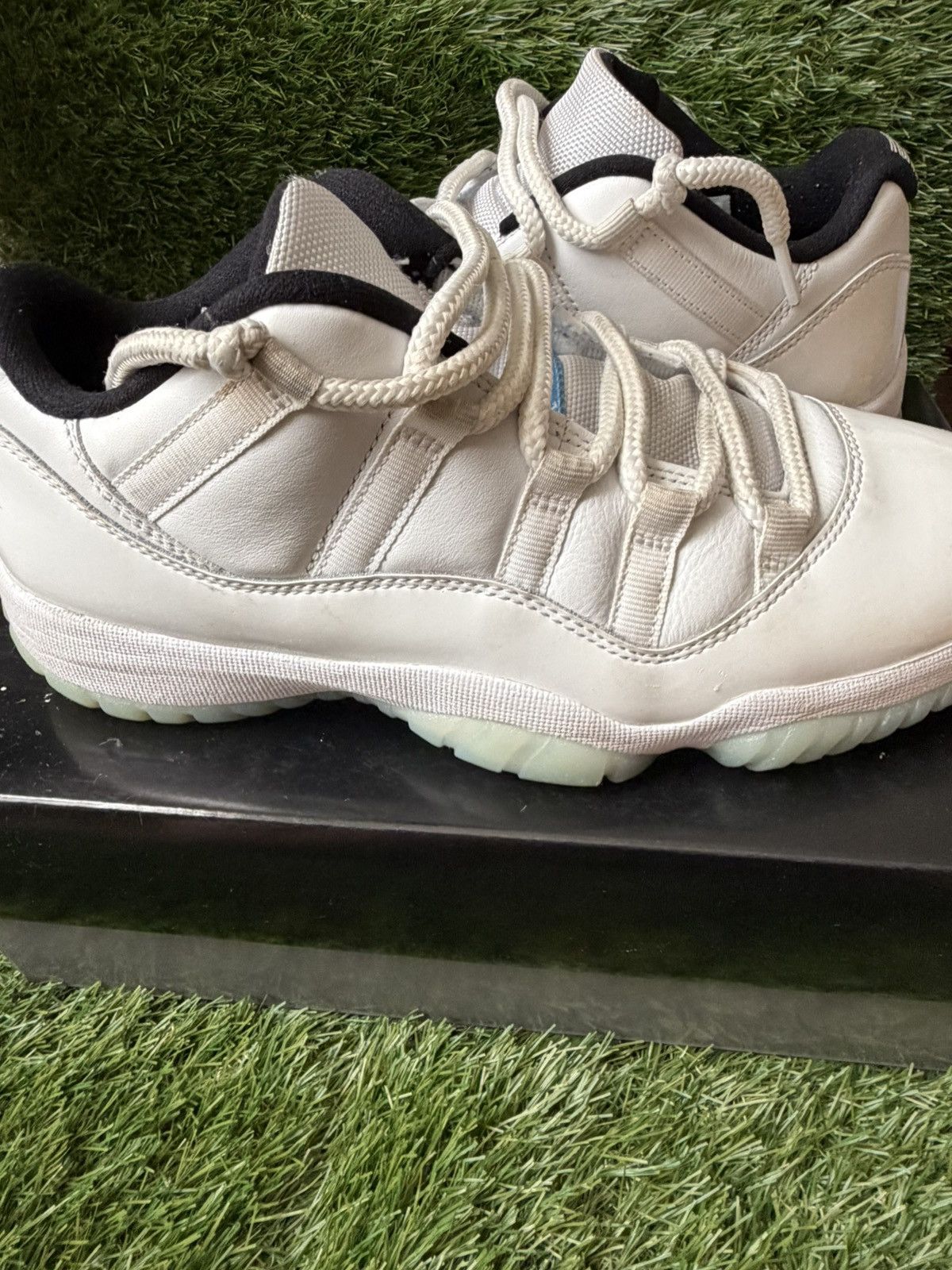 Jordan Brand AIR JORDAN 11 RETRO LOW LEGEND BLUE SZ 7.5 Size US 7.5 / EU 40-41 - 1 Thumbnail