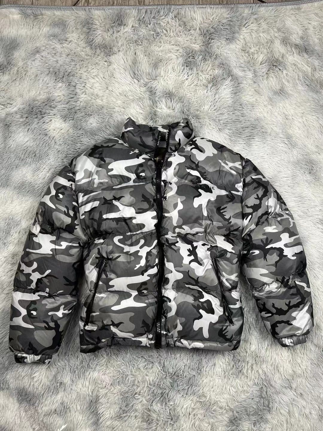 Celine × Hedi Slimane FW22 Grey Camo Short Down Jacket sz44 & 50 Size US M / EU 48-50 / 2 - 2 Thumbnail