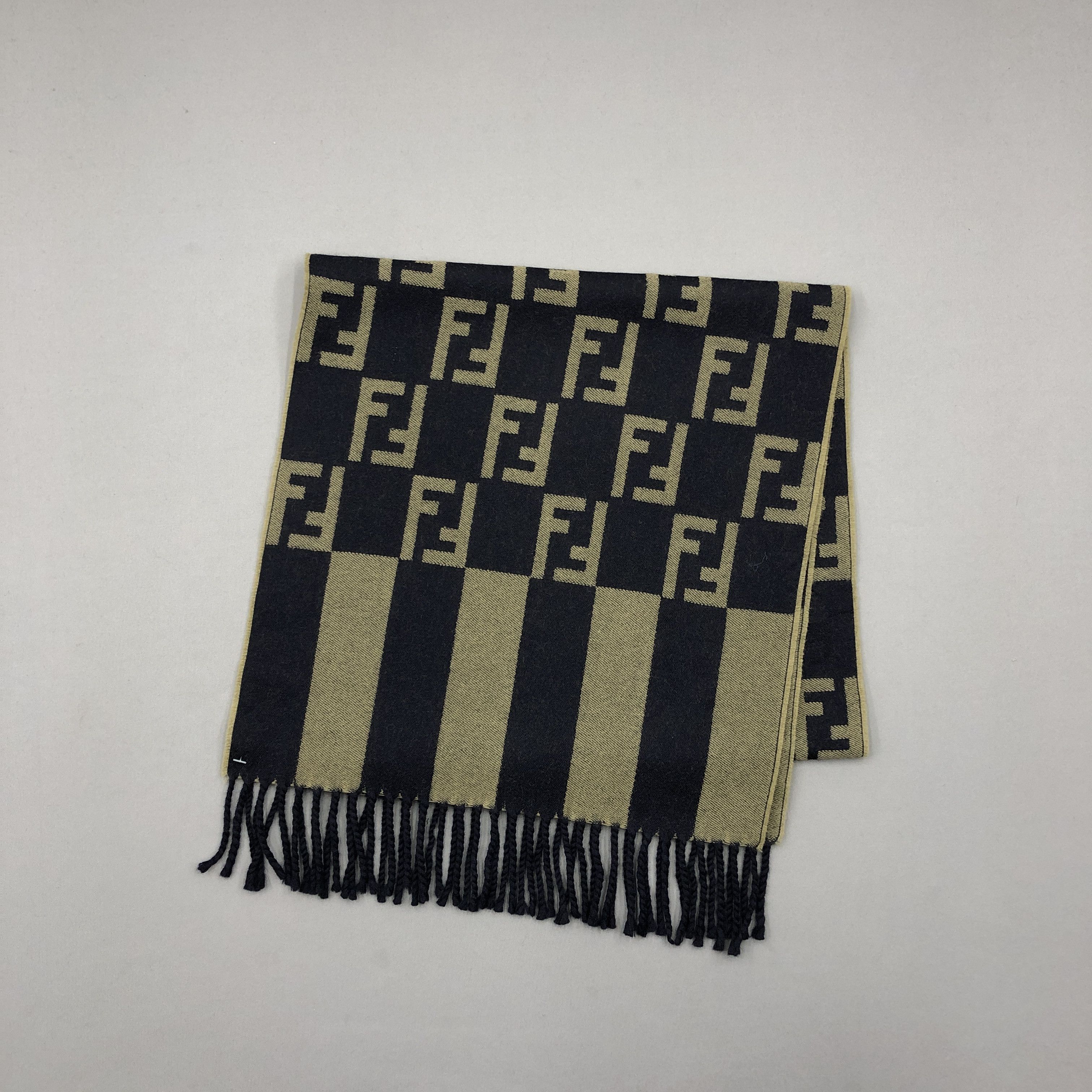 Japanese Brand Vintage Fendi Scarf Fendi Zucca FF Monogram Wool Scarves Size ONE SIZE - 3 Thumbnail