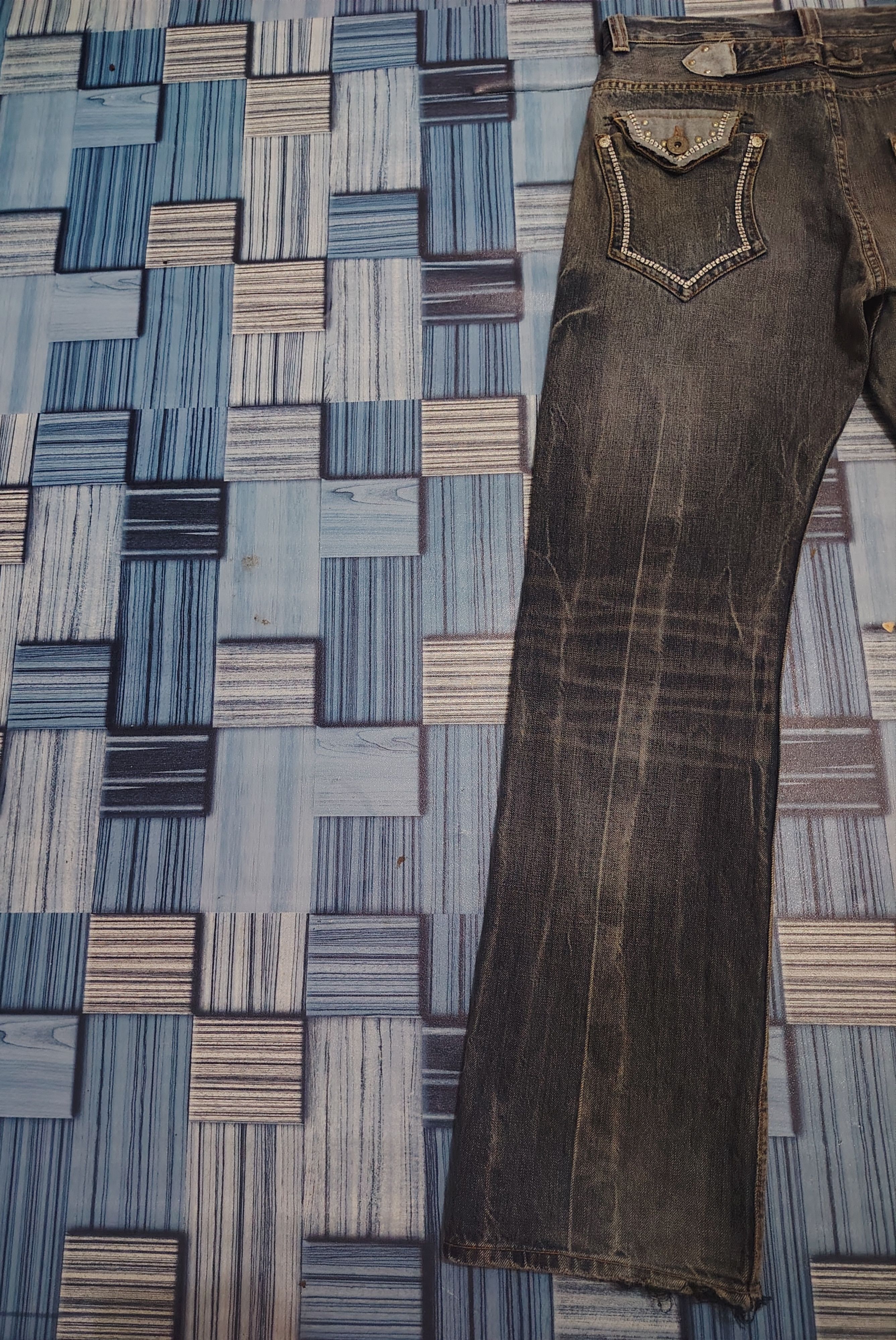 Tornado Mart Japanese Oririn Buckle Back Flared Jeans Distressed Denim Size US 31 - 19 Thumbnail