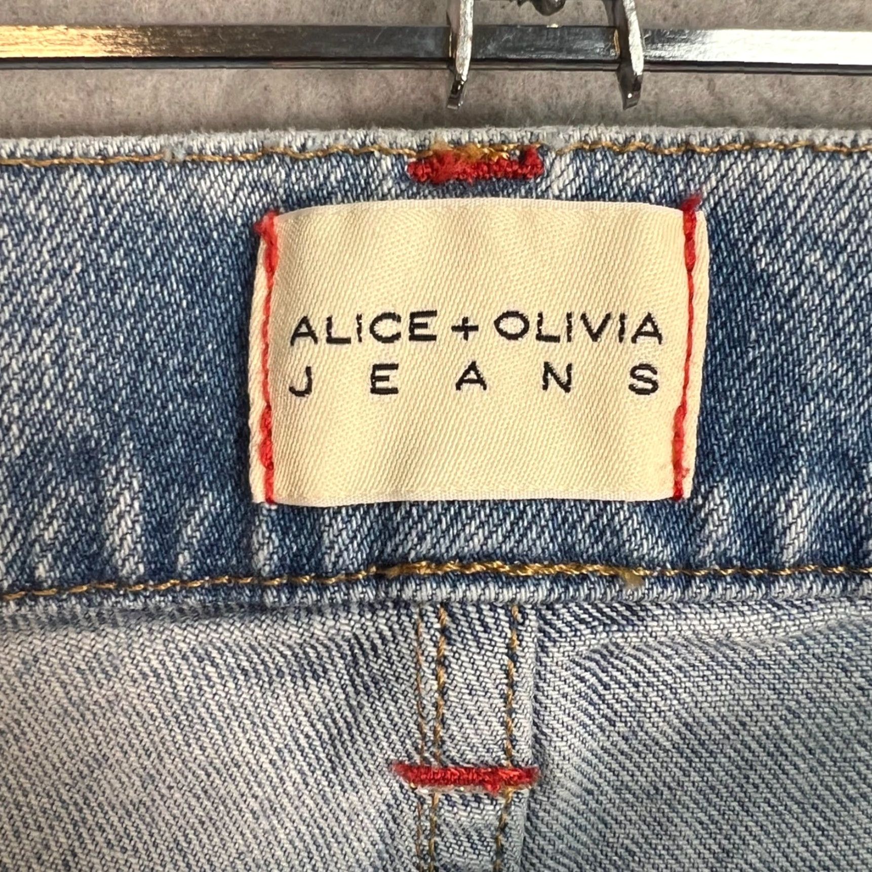 Alice + Olivia Alice + Olivia Jeans Womens Size 25 Wide-Leg Light Wash Denim Blue 5-Pocket Design Vintage No Shirt? Size 42" / US 20 - 3 Thumbnail