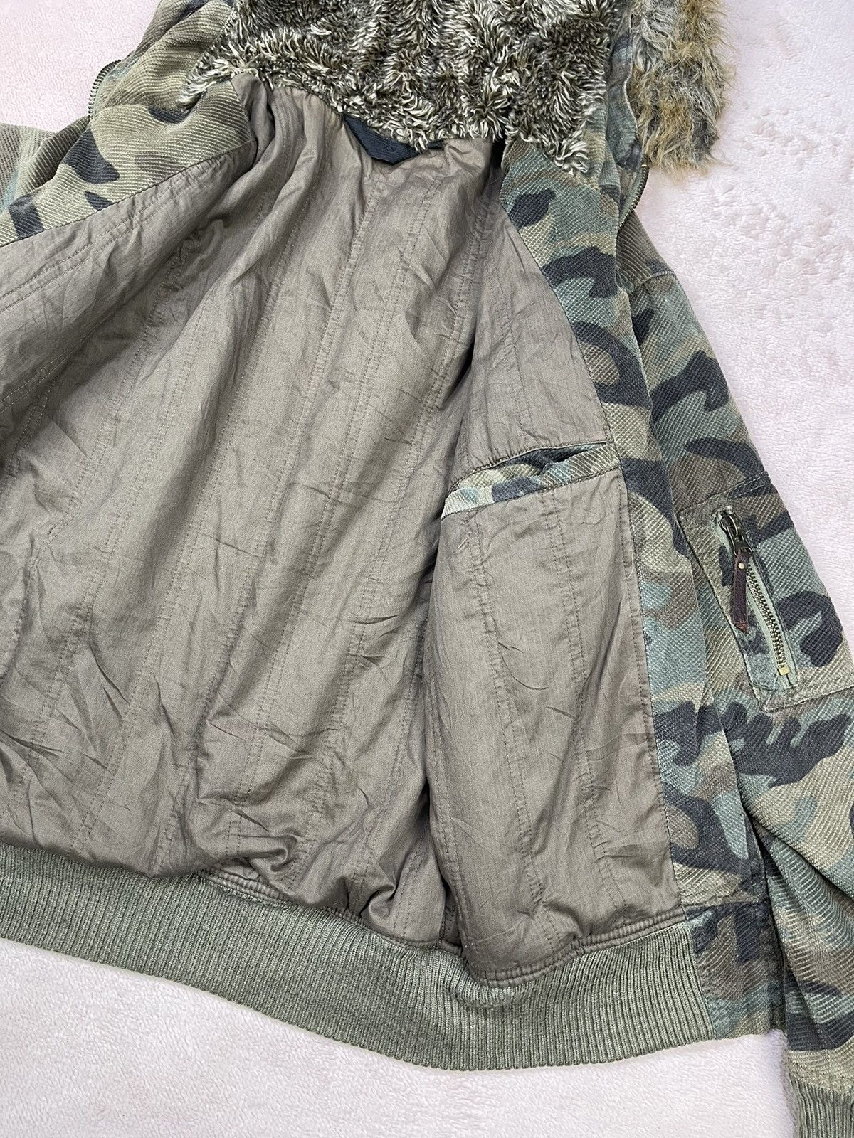 Japanese Brand TRIXY Army Camo Multi Pocket Hoodie Bombers Size US M / EU 48-50 / 2 - 11 Thumbnail