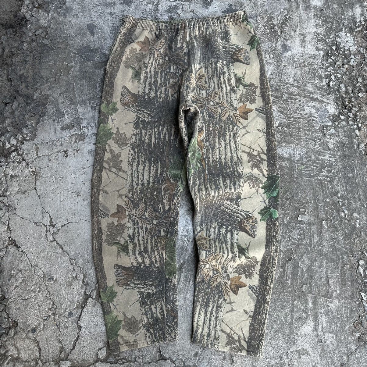 Carhartt × Wrangler (Freesize) Crazy Vintage Y2K Realtree Camo Baggy Sweatpants Size US 34 / EU 50 - 5 Thumbnail
