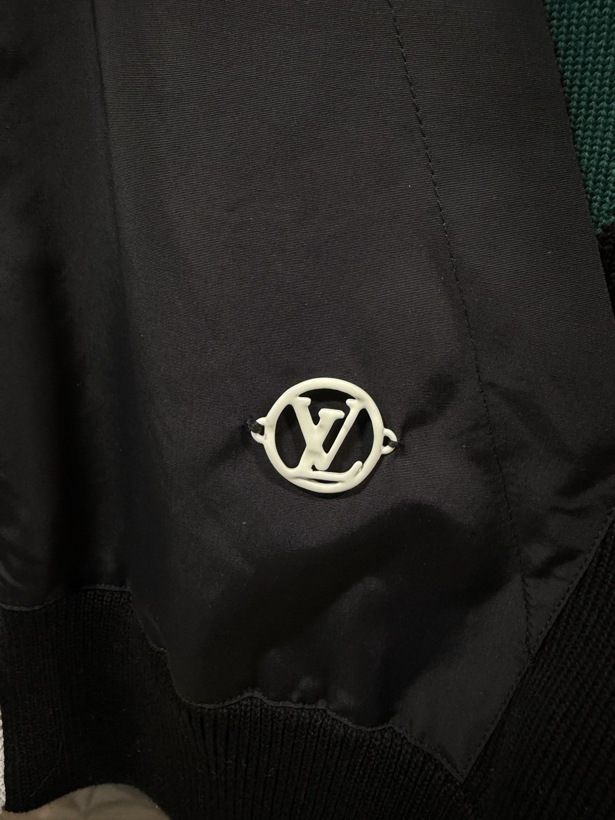Louis Vuitton Louis Vuitton Hybrid Zip Hoodie Jacket NEW 2000$ Size US XL / EU 56 / 4 - 3 Thumbnail