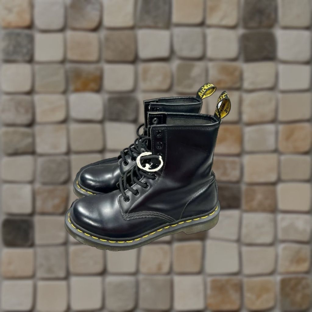 VINTAGE Martens Boots Women Size US Leather Ankle Lace Up