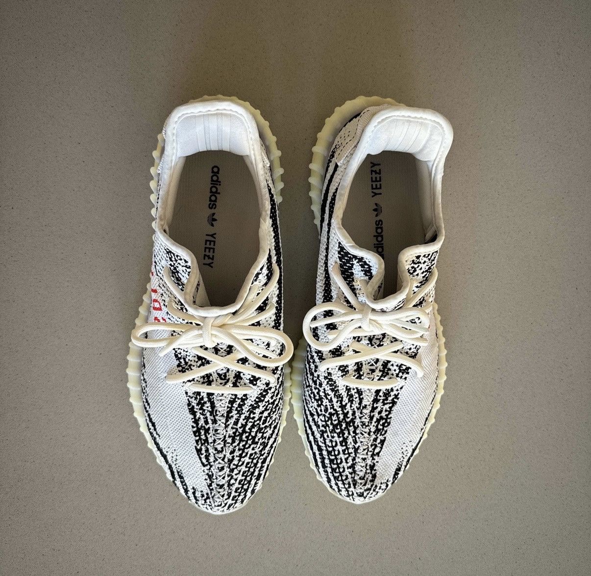 Yeezy Boost 350 V2 Zebra Size US 11 / EU 44 - 3 Thumbnail