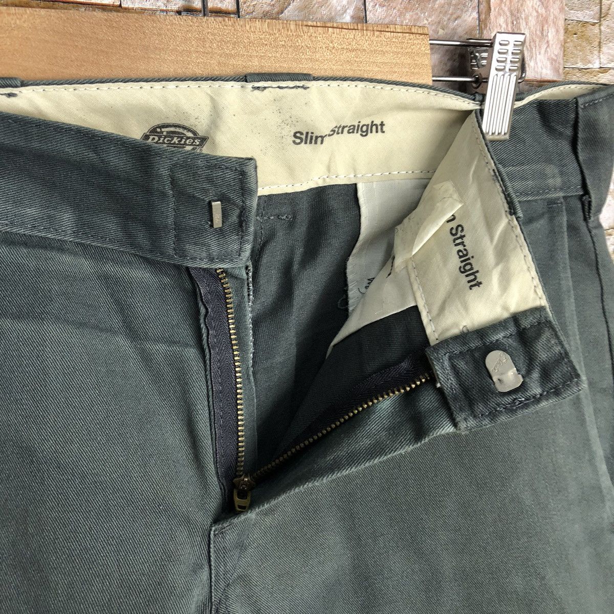 Dickies Dickies Grey faded Casual Pants #A633 Size US 31 - 13 Thumbnail