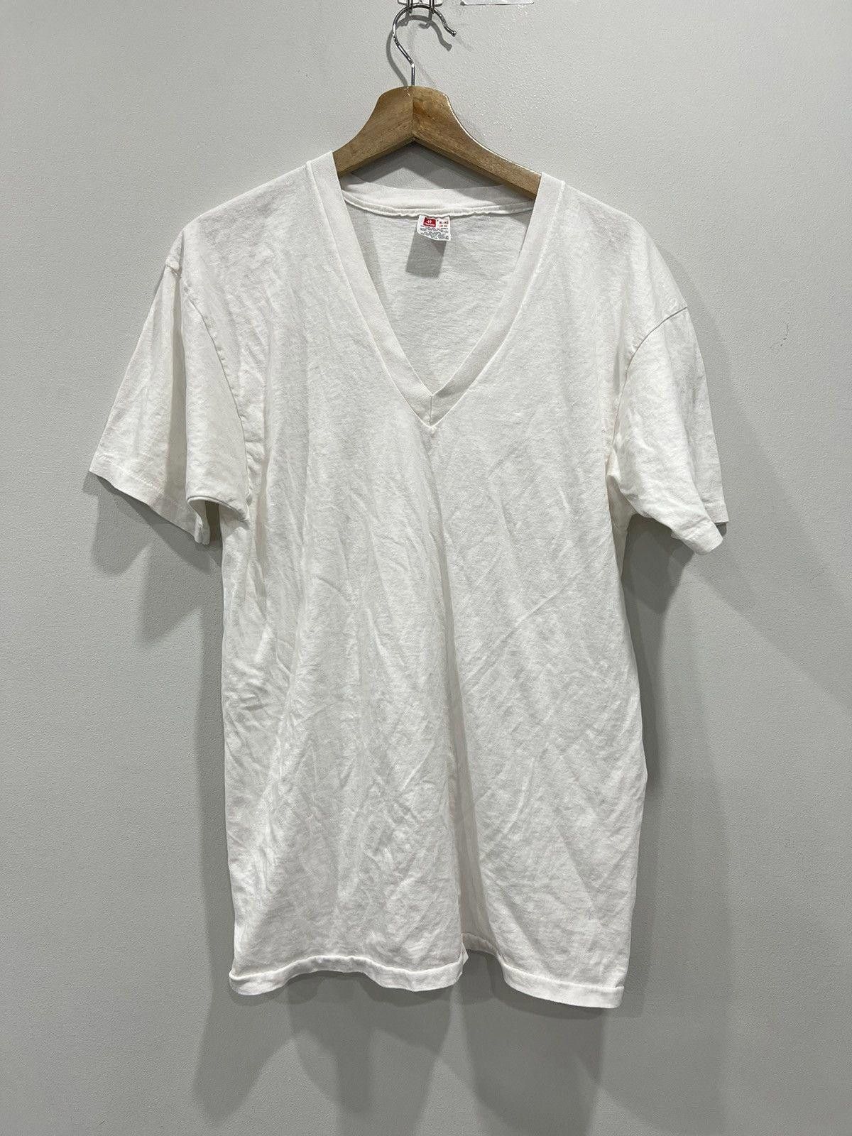 Vintage Vintage Single Stitched Blank Tee Shirt white vneck Size US XL / EU 56 / 4 - 1 Thumbnail