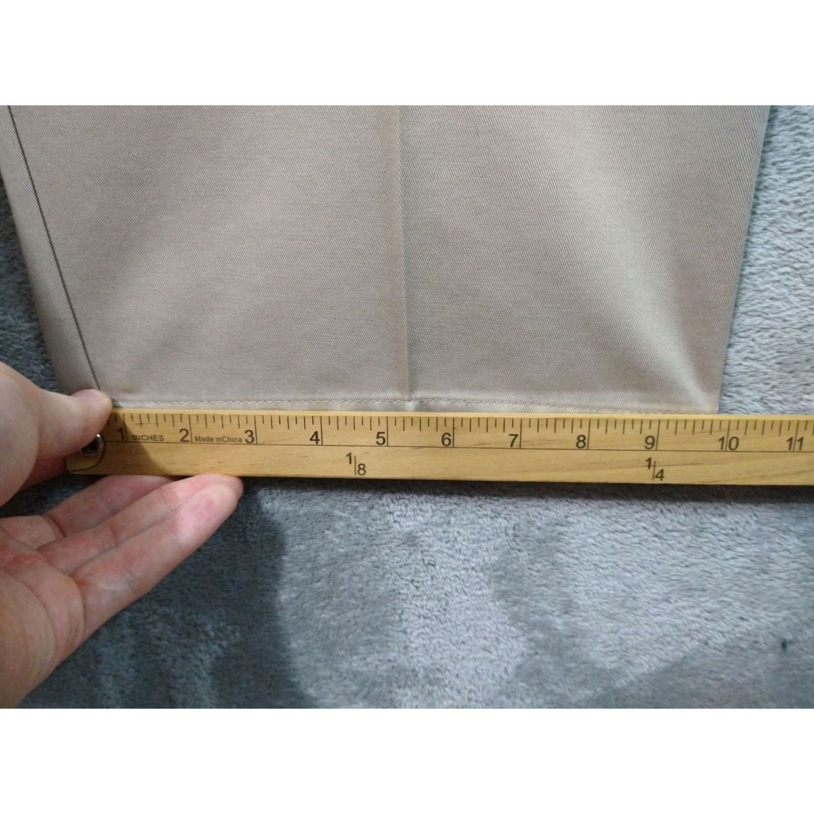 Haggar Haggar Pants Mens 42x29 Khaki Work to Weekend Classic Fit Flat Front Lot of 2 Pants Mens 42 Khaki Classic Haggar Work to Weekend Lightweight? Size US 42 / EU 58 - 6 Thumbnail