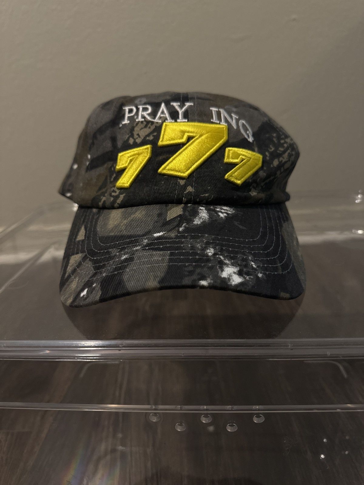 Streetwear × Vintage “Praying 777” | Grailed