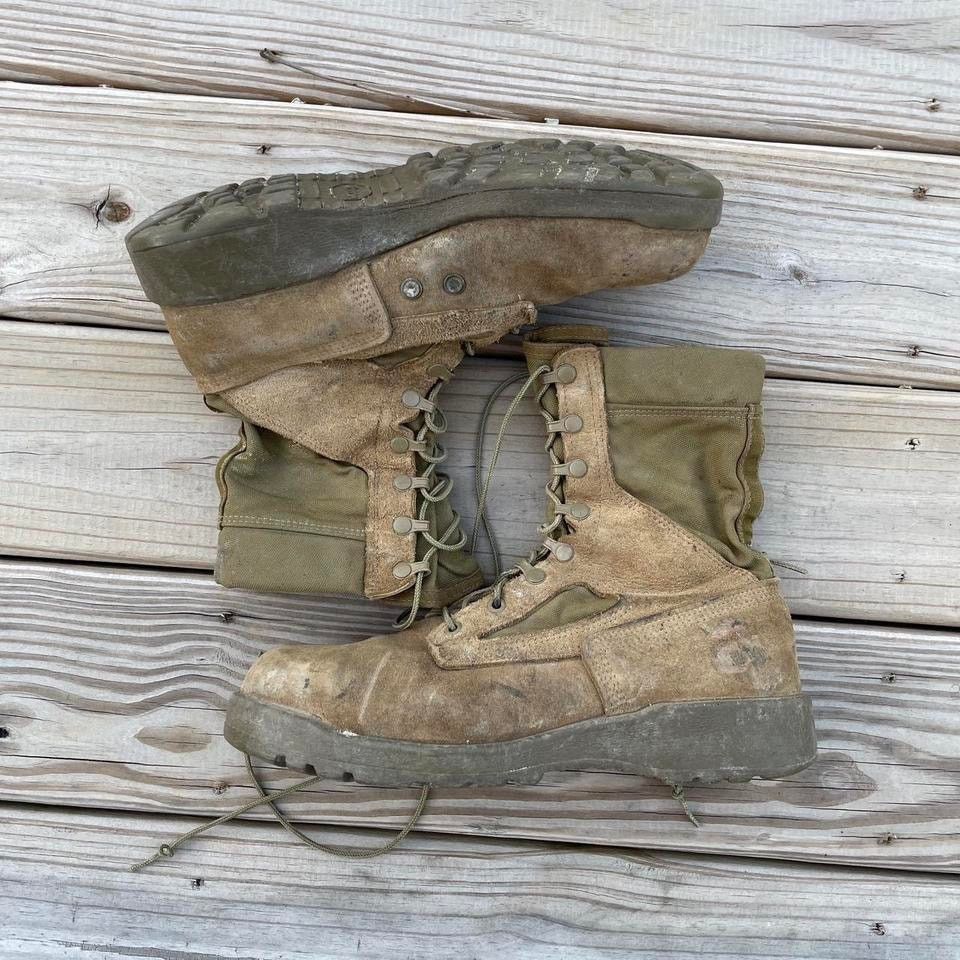 Vintage vintage military combat boots size 10 Size US 10 / EU 43 - 1 Thumbnail