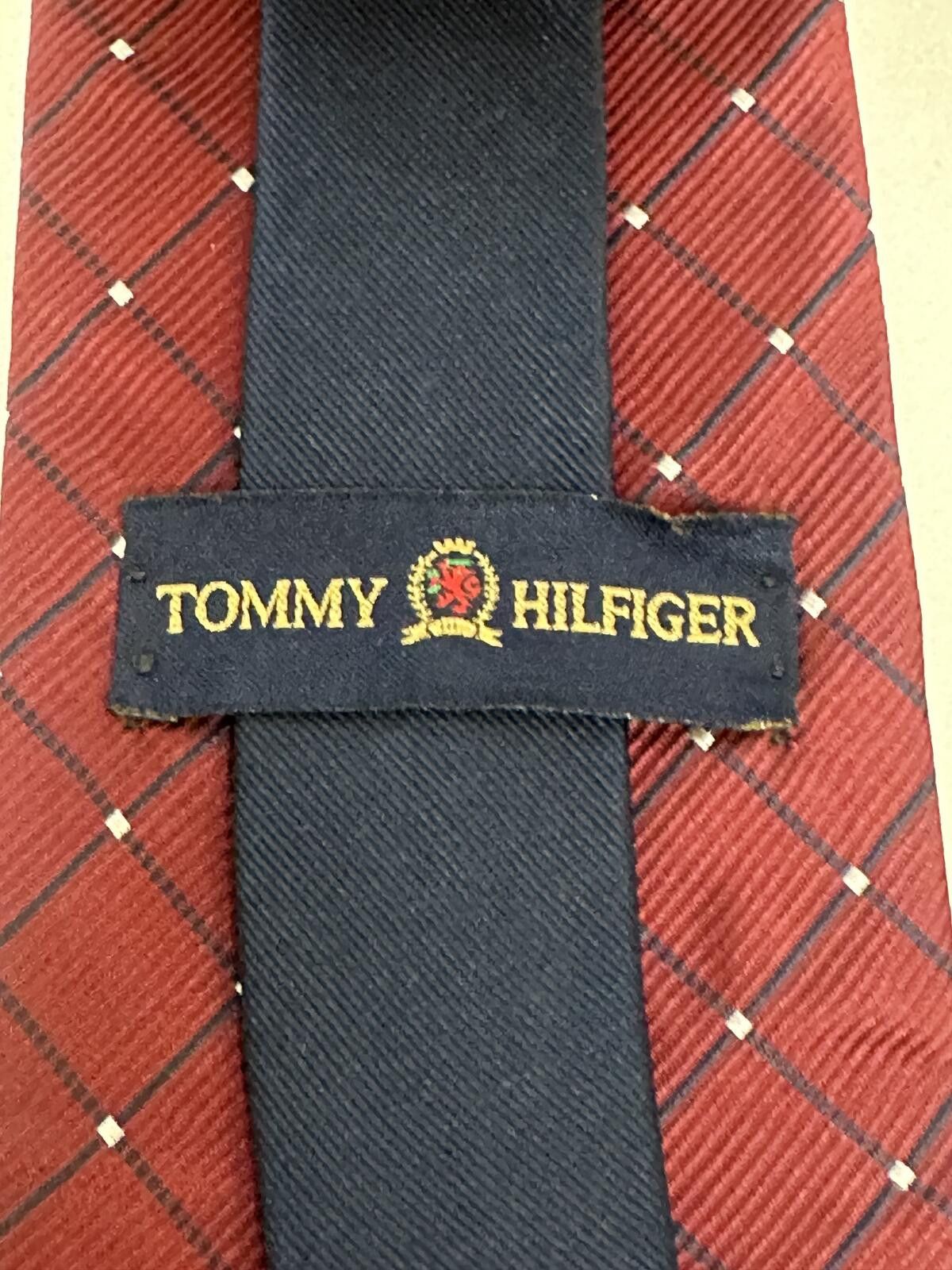 Tommy Hilfiger Vintage Tommy Hilfiger silk tie burgundy diamond pattern Size ONE SIZE - 2 Thumbnail