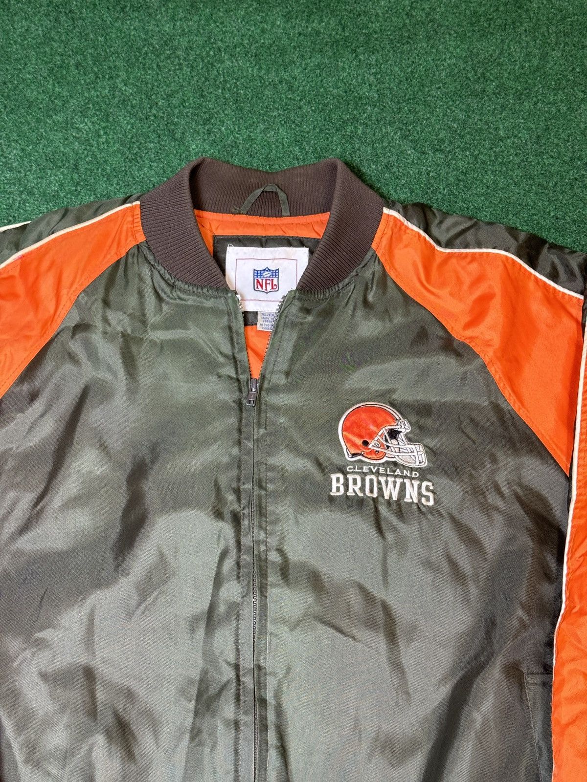 NFL Cleveland Browns NFL Full Zip Bomber Varsity Jacket Size US XL / EU 56 / 4 - 3 Thumbnail