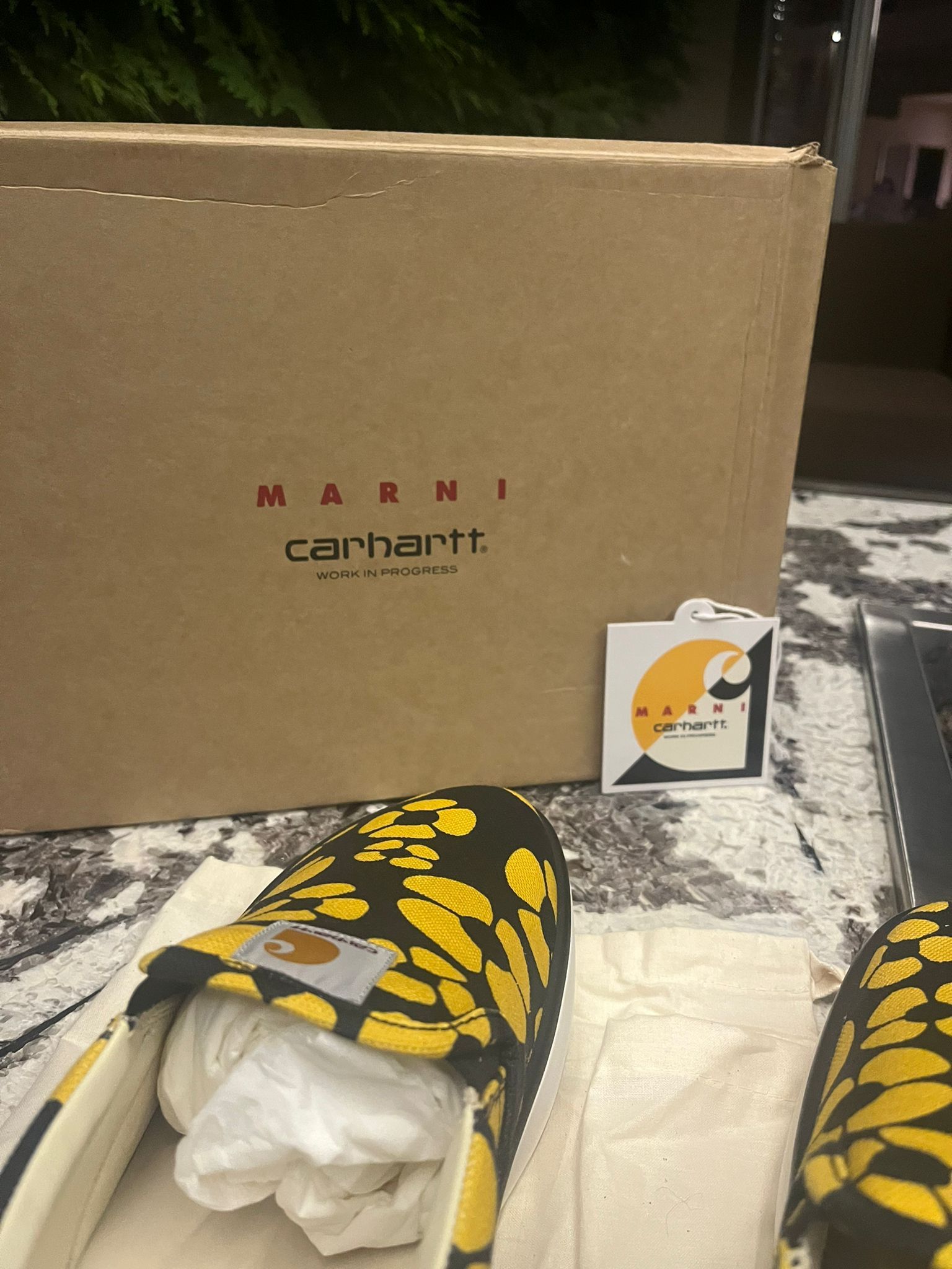Carhartt × Marni Carhartt Paw Sunflower Slip On Sneakers in Black, Yellow Size US 9 / EU 42 - 14 Thumbnail