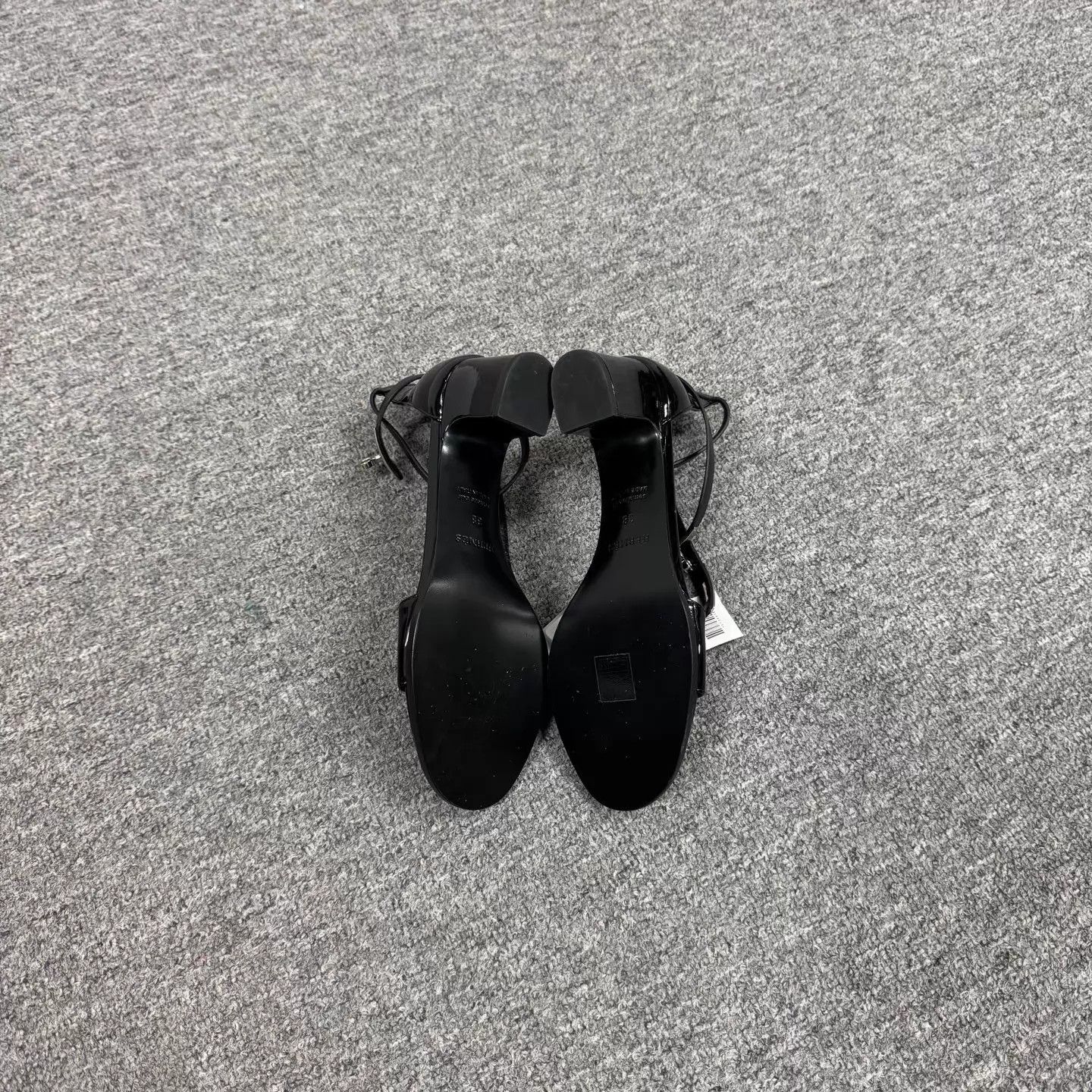 Hermes Hermes Kelly Black Patent Strappy Block Heel Sandals Size US 7.5 / IT 37.5 - 6 Thumbnail