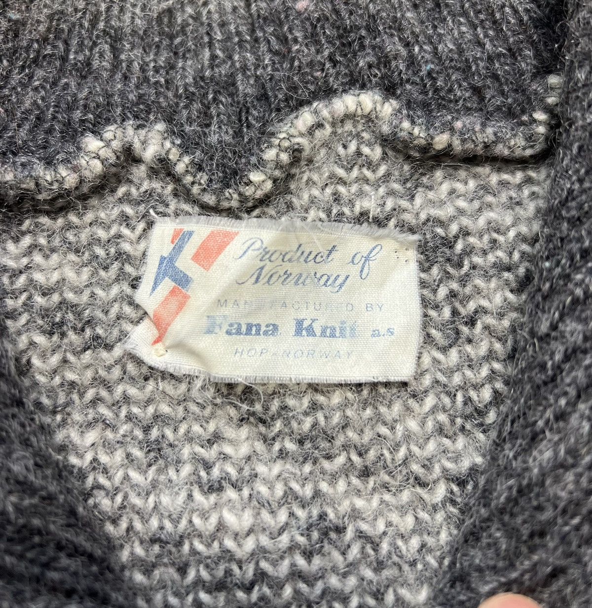 Vintage 70’s Rare Thick Sweater Fana Knit Norway vintage wool 70’s Size US L / EU 52-54 / 3 - 3 Thumbnail