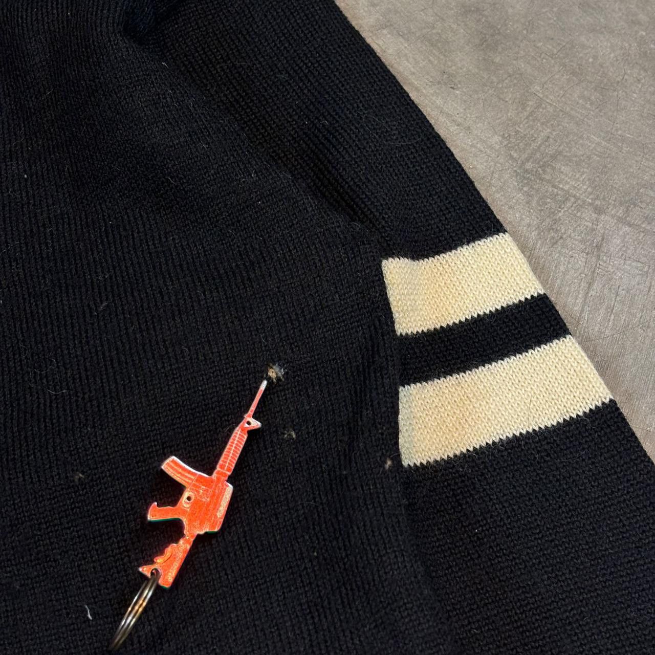 Hai Sporting Gear × Issey Miyake × Vintage 90s Hai Sporting Gear Issey Miyake Logo Knitt Swearshirt Size US M / EU 48-50 / 2 - 8 Thumbnail