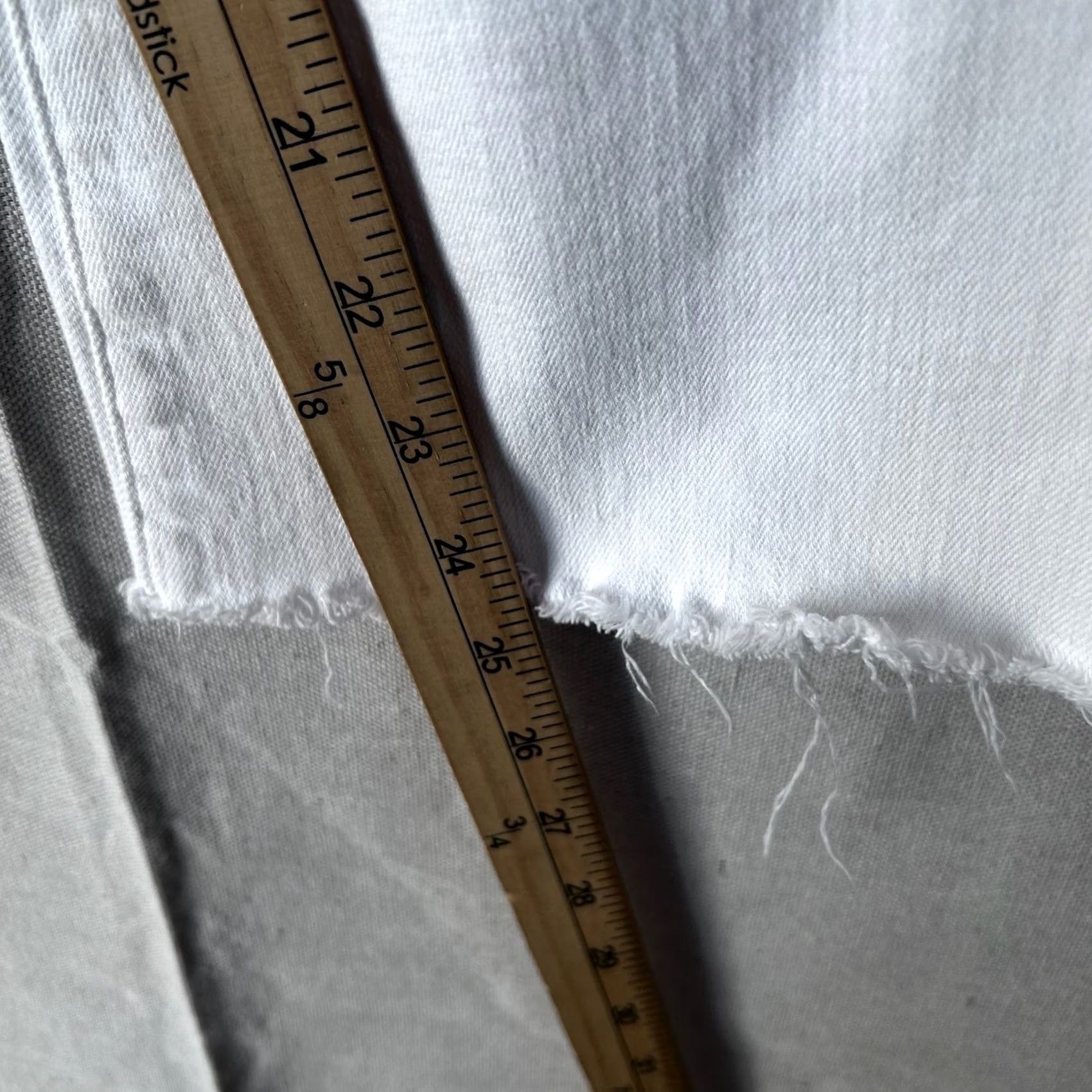 L'AGENCE L'AGENCE Kendra High Rise Cropped Flare Jeans White Size 26 Cropped Flare Denim Women's Jeans 5-Pocket Raw Hem Wear Stretch Cotton Blend Zinc? Size 26" / US 2 / IT 38 - 4 Thumbnail