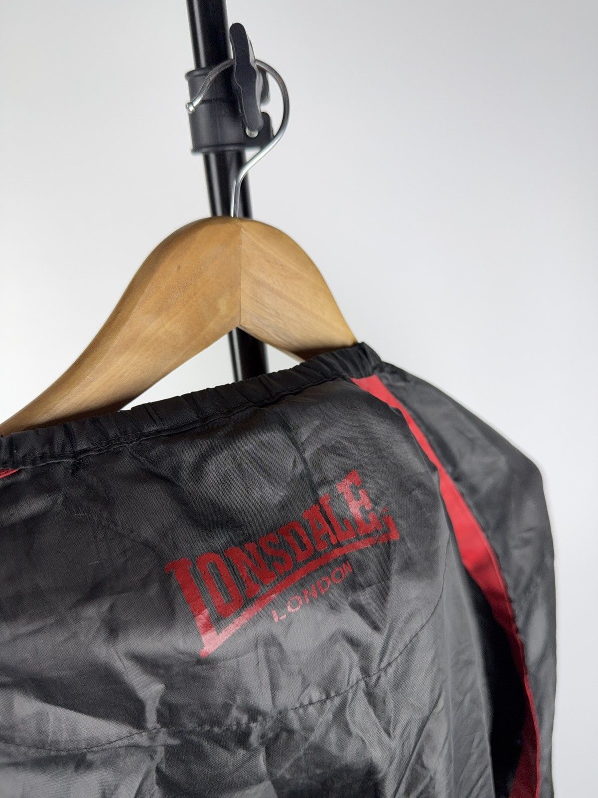 Lonsdale Vintage 80s Retro Rare Lonsdale Nylon jacket sweatshirt Size US L / EU 52-54 / 3 - 15 Thumbnail