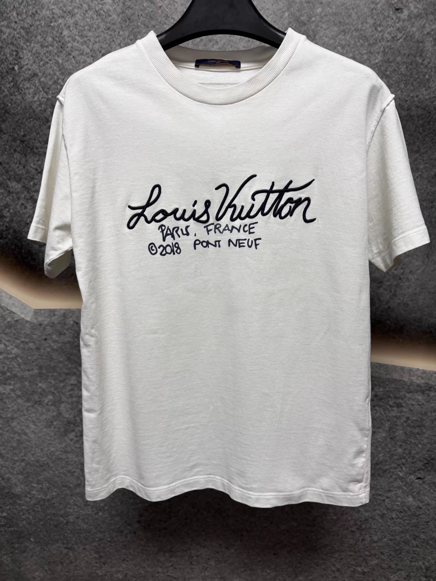 Louis Vuitton LV Short Sleeve T-Shirt White Size M Size M / US 6-8 / IT 42-44 - 1 Thumbnail