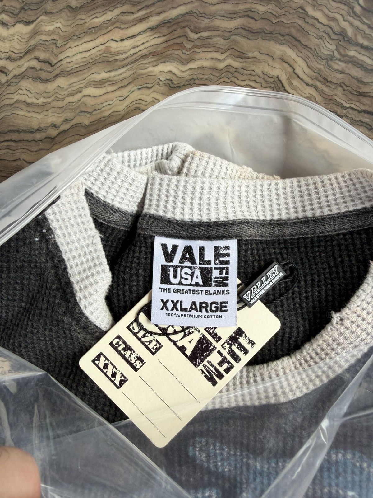 Vale Vale Forever Worldeater Thermal Long-Sleeve XXL NWT Size US XXL / EU 58 / 5 - 9 Thumbnail